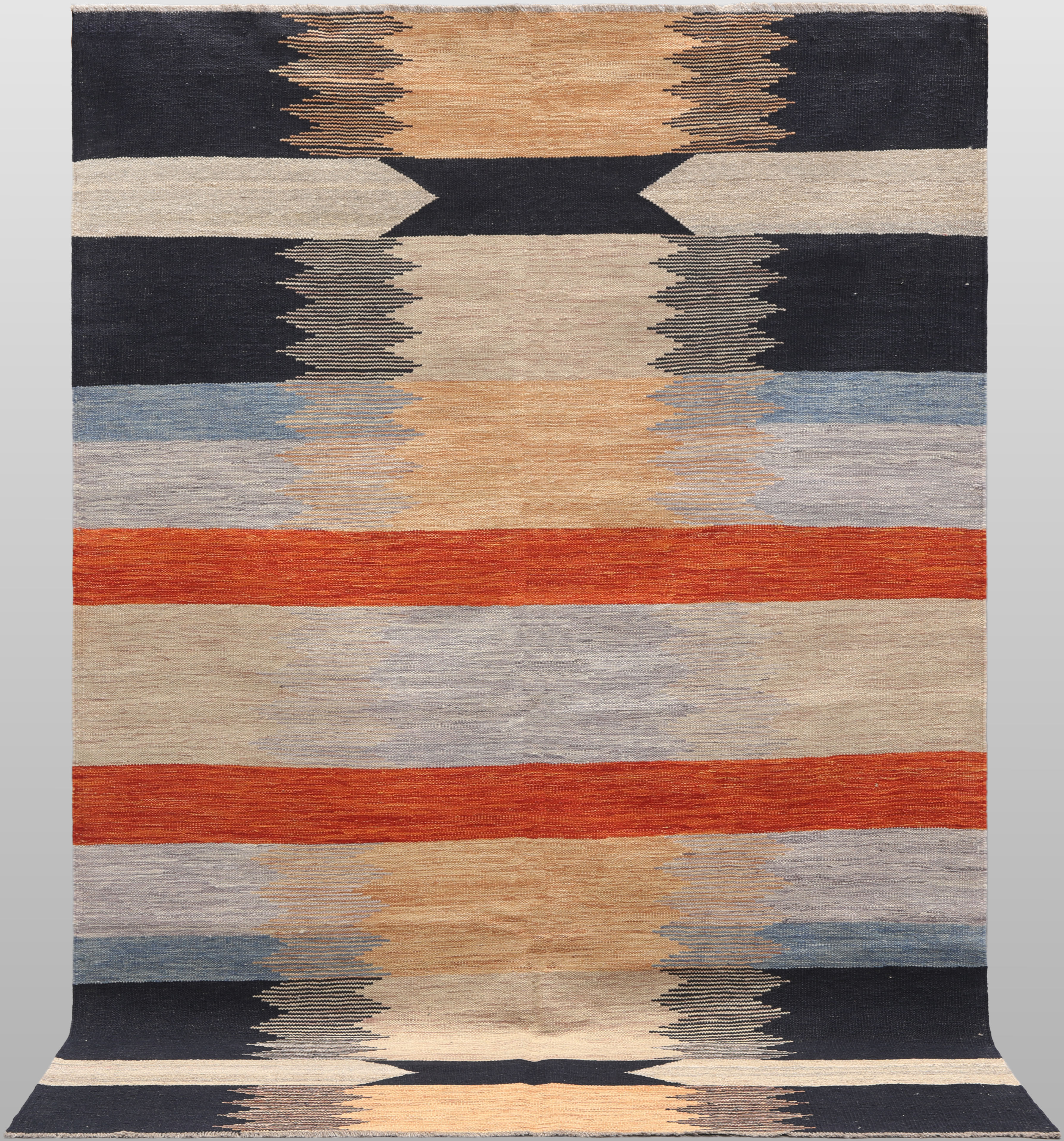 MATTA. Kelim modern design, 242 x 171 cm.