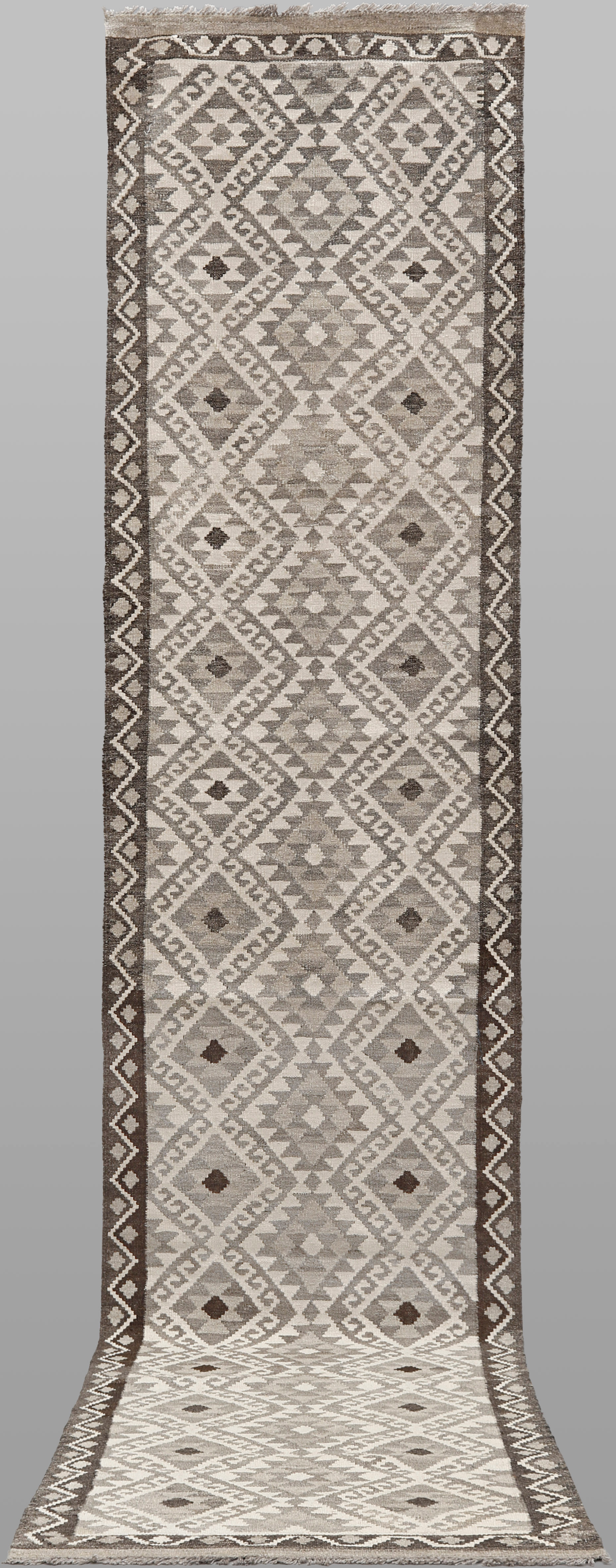 ORIENTMATTA. Kelim naturfärgad, gallerimodell, 295 x 257 cm.