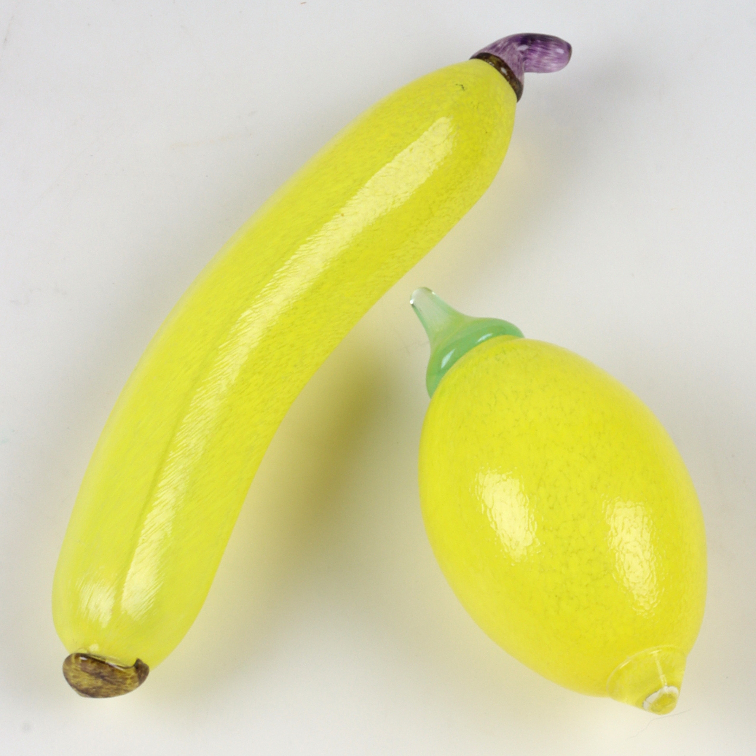 GUNNEL SAHLIN. Banan, Citron, glas, Kosta Boda.
