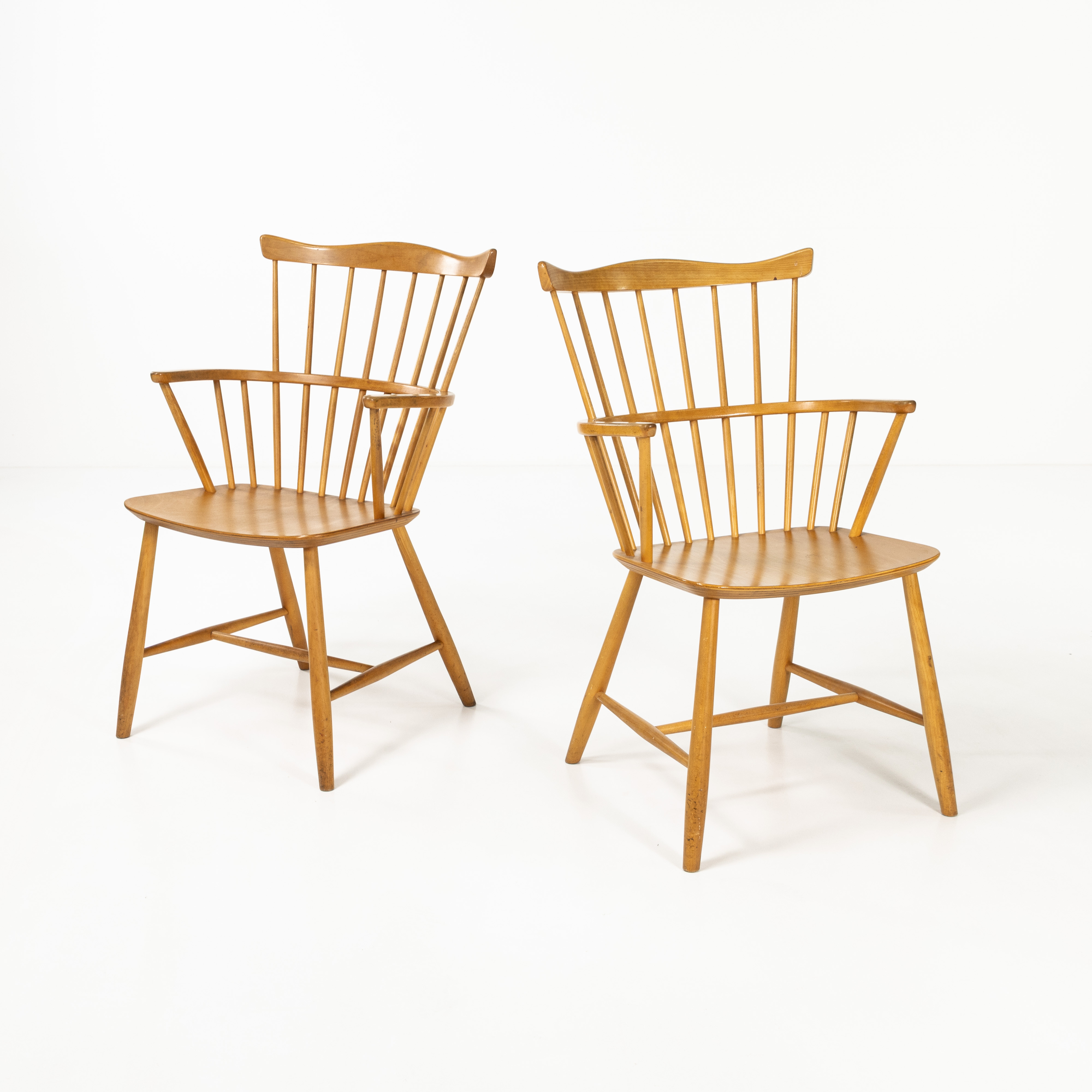 BØRGE MOGENSEN. stolar, 2 st, Windsormodell, modell 3250, Frederica Furniture, Danmark.