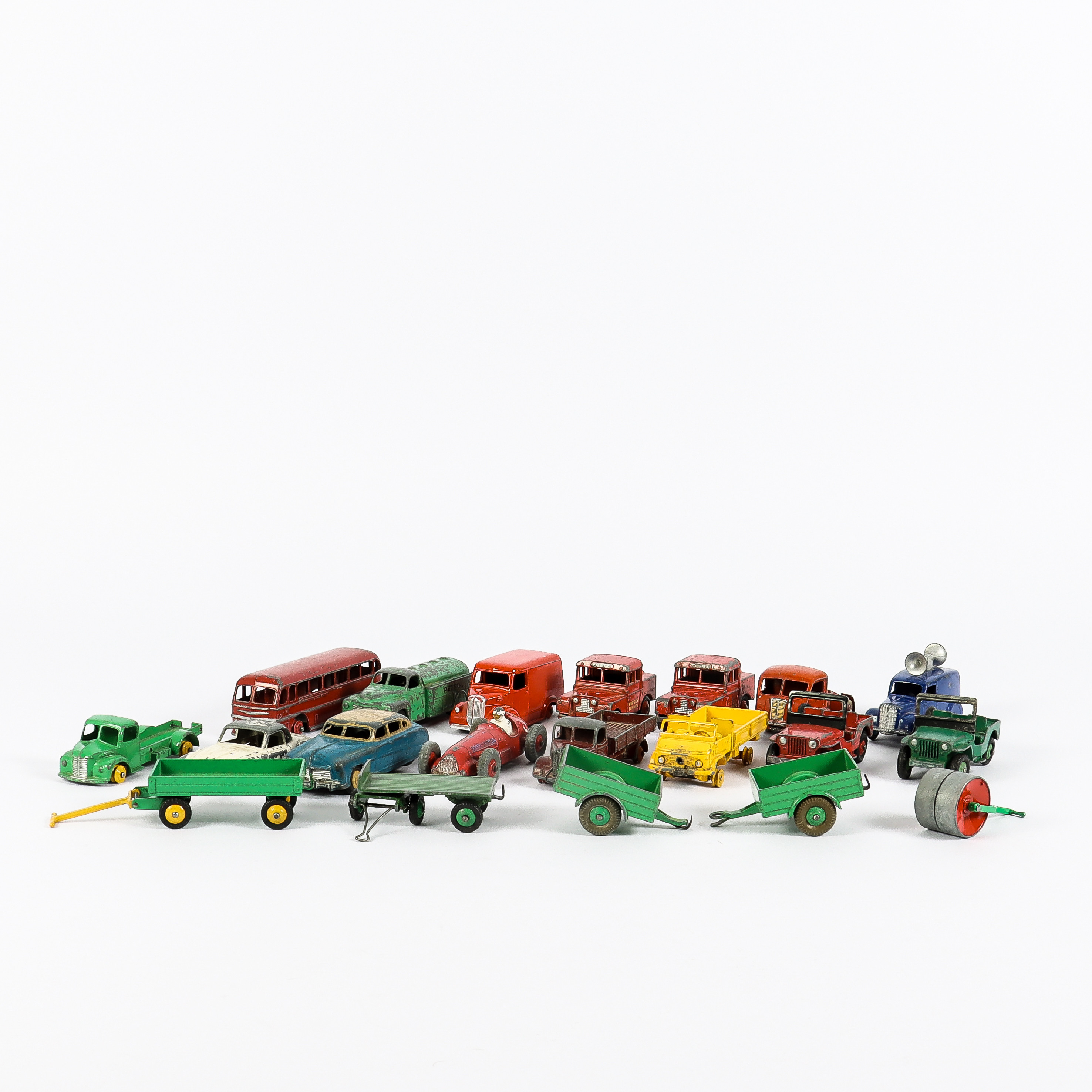 LEKSAKSBILAR Dinky Toys.