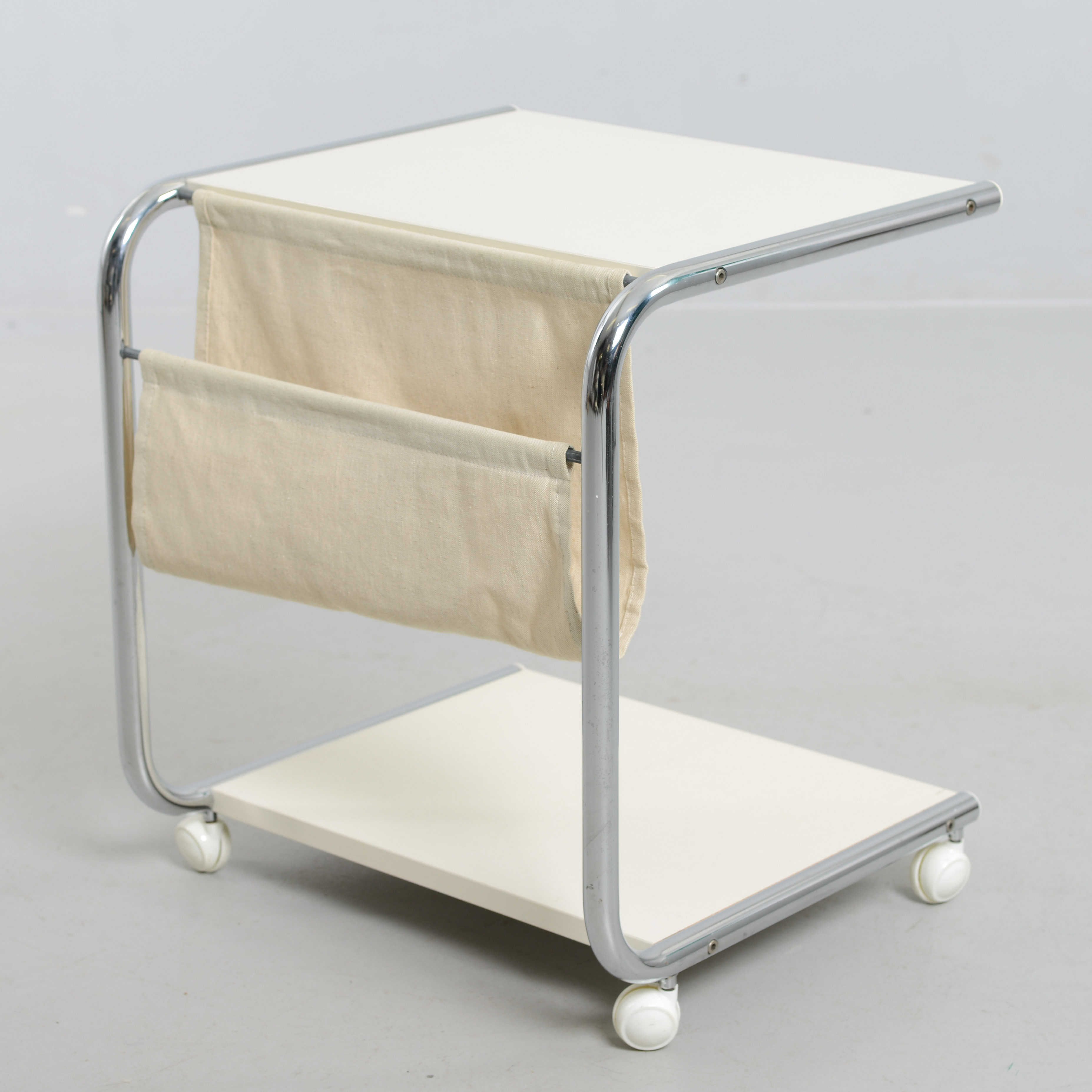 TOMAS JELINEK. Tidningsbord, "Strajk", Ikea, formgiven 1975.