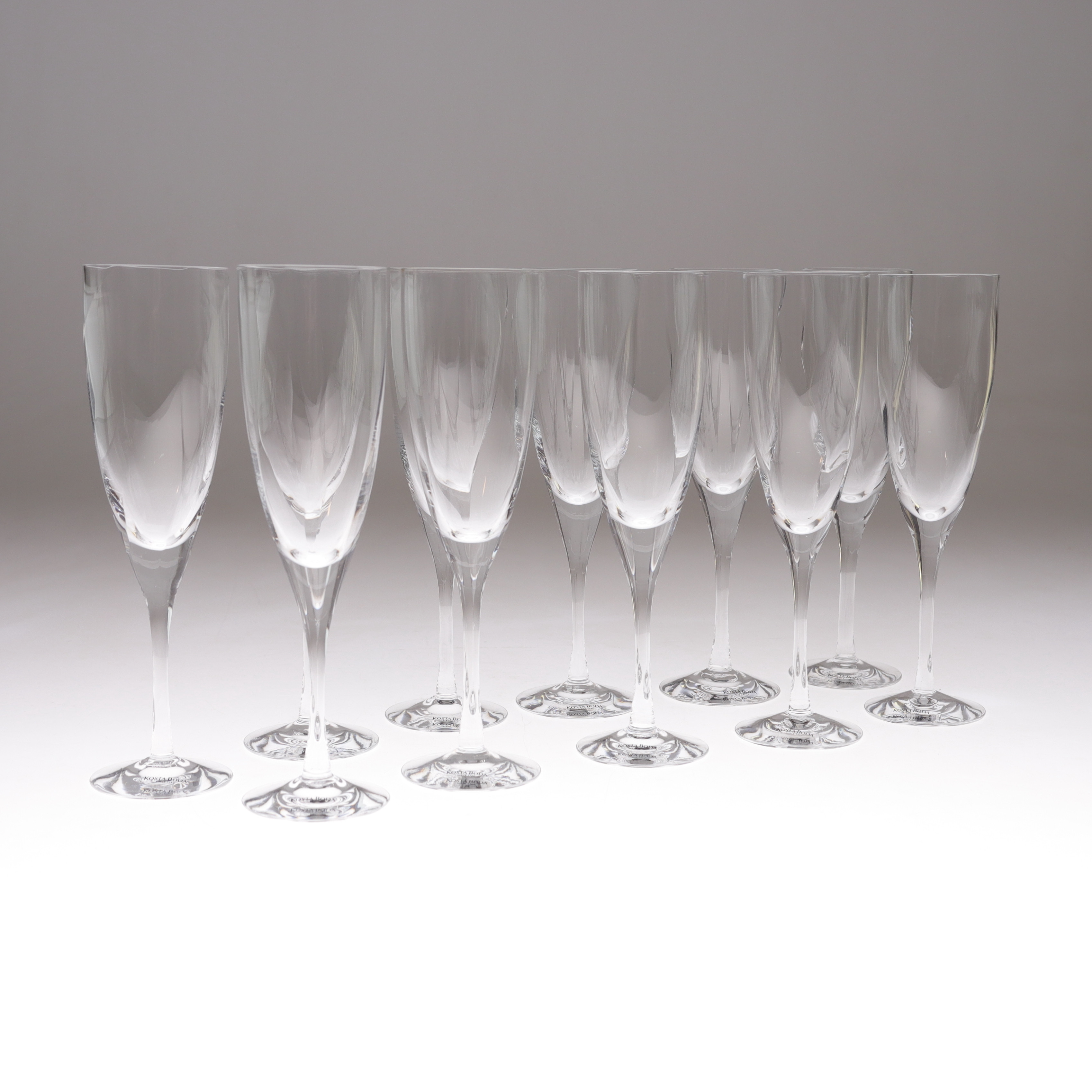 BERTIL VALLIEN. champagneglas, 11 st, "Chateau", Kosta Boda, Sverige.
