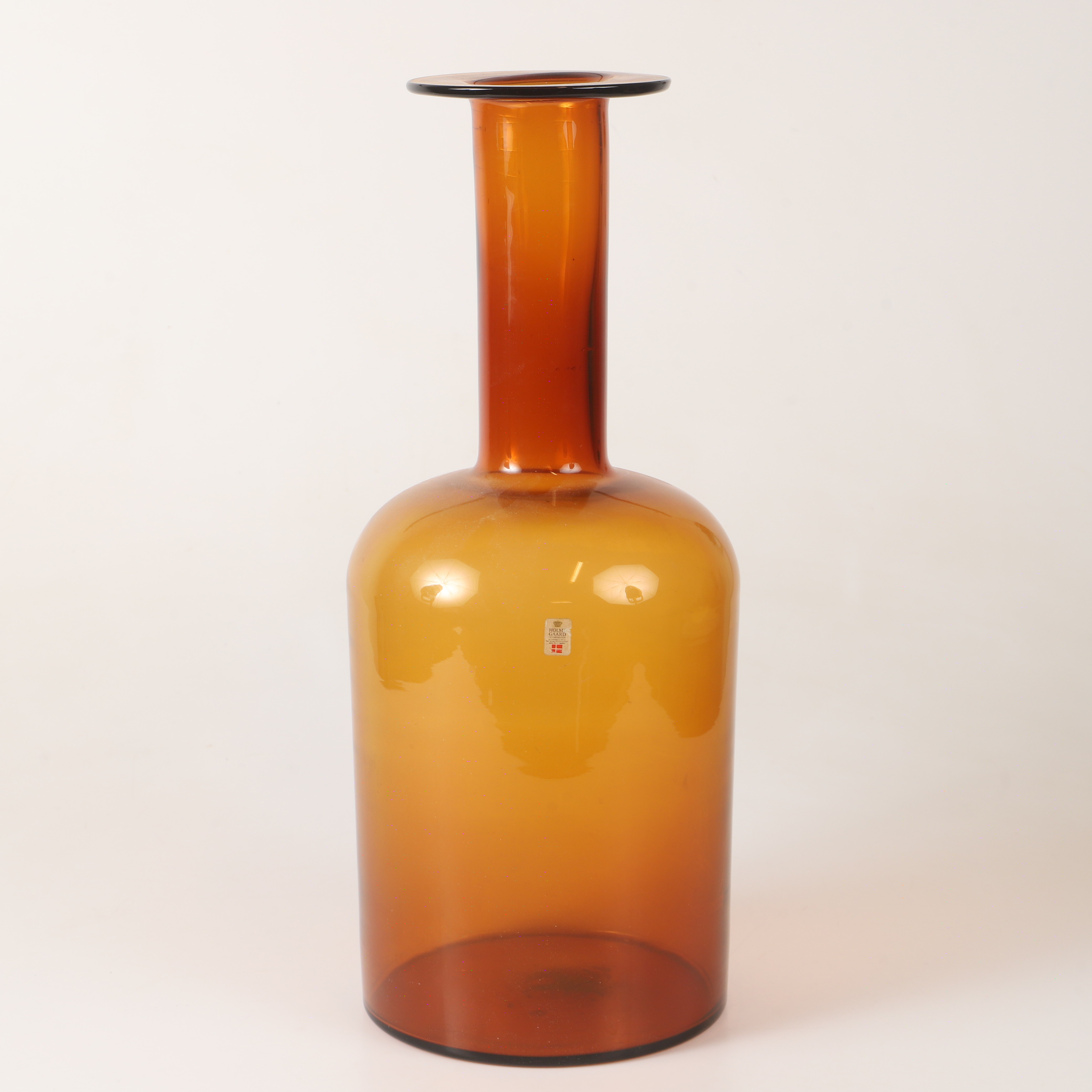 OTTO BAUER. Flaska, brunt glas, Holmegaard, Danmark.