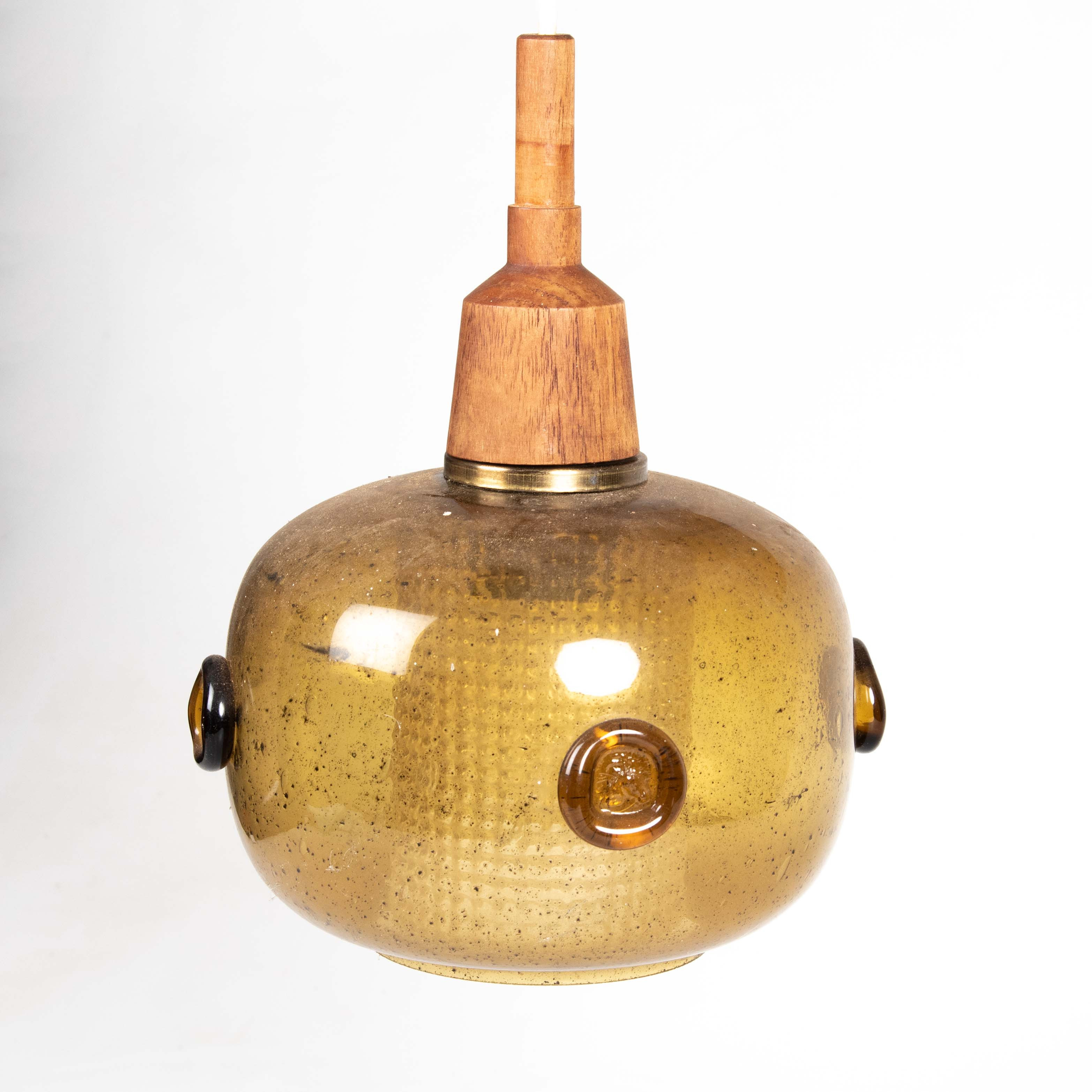 TAKLAMPA, teak, mässing och glas, 1950-60-tal.