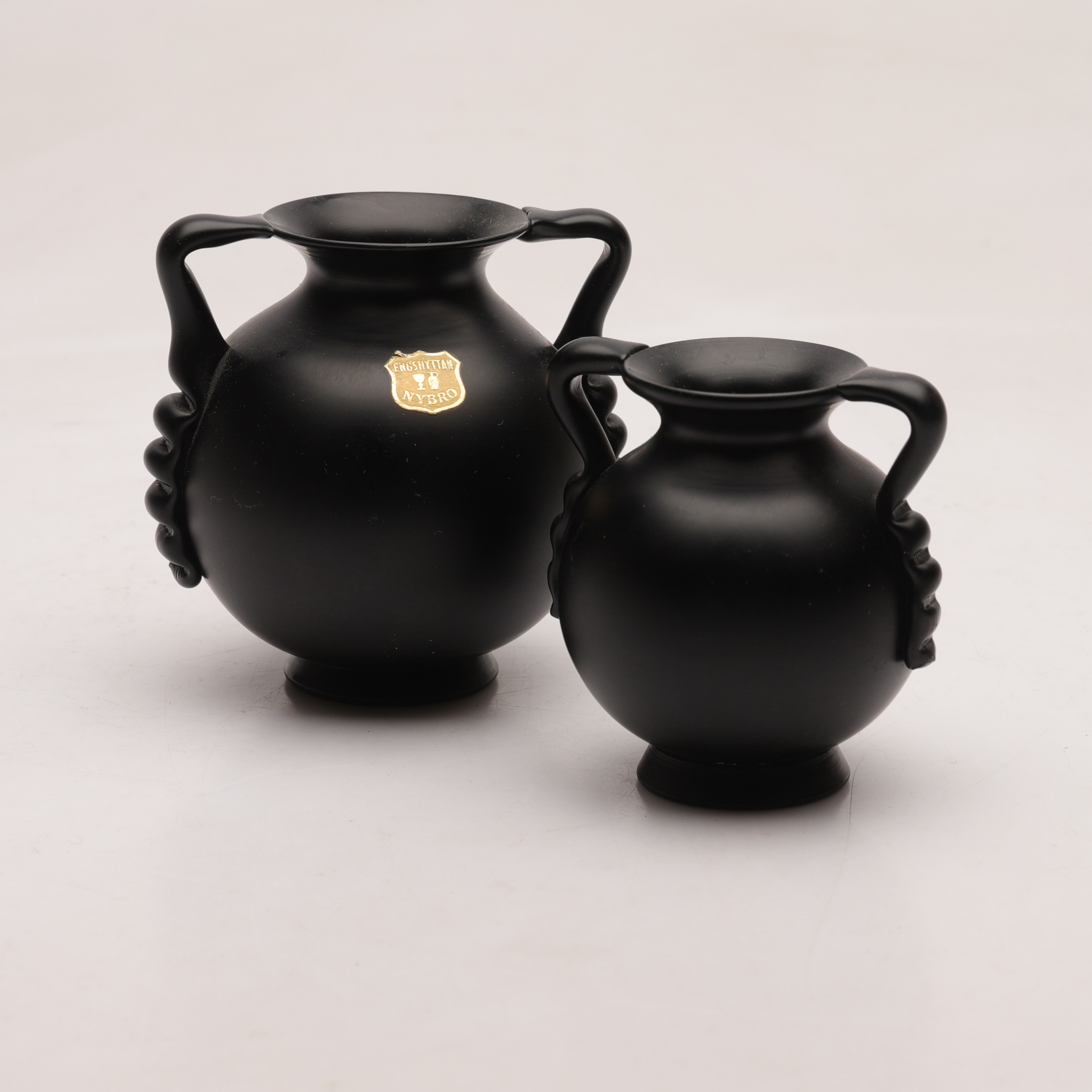 EDVIN OLLERS. Vaser, 2 st, glas, miniatyr, Engshyttan, Nybro, Art deco stil, 1900-talets mitt.