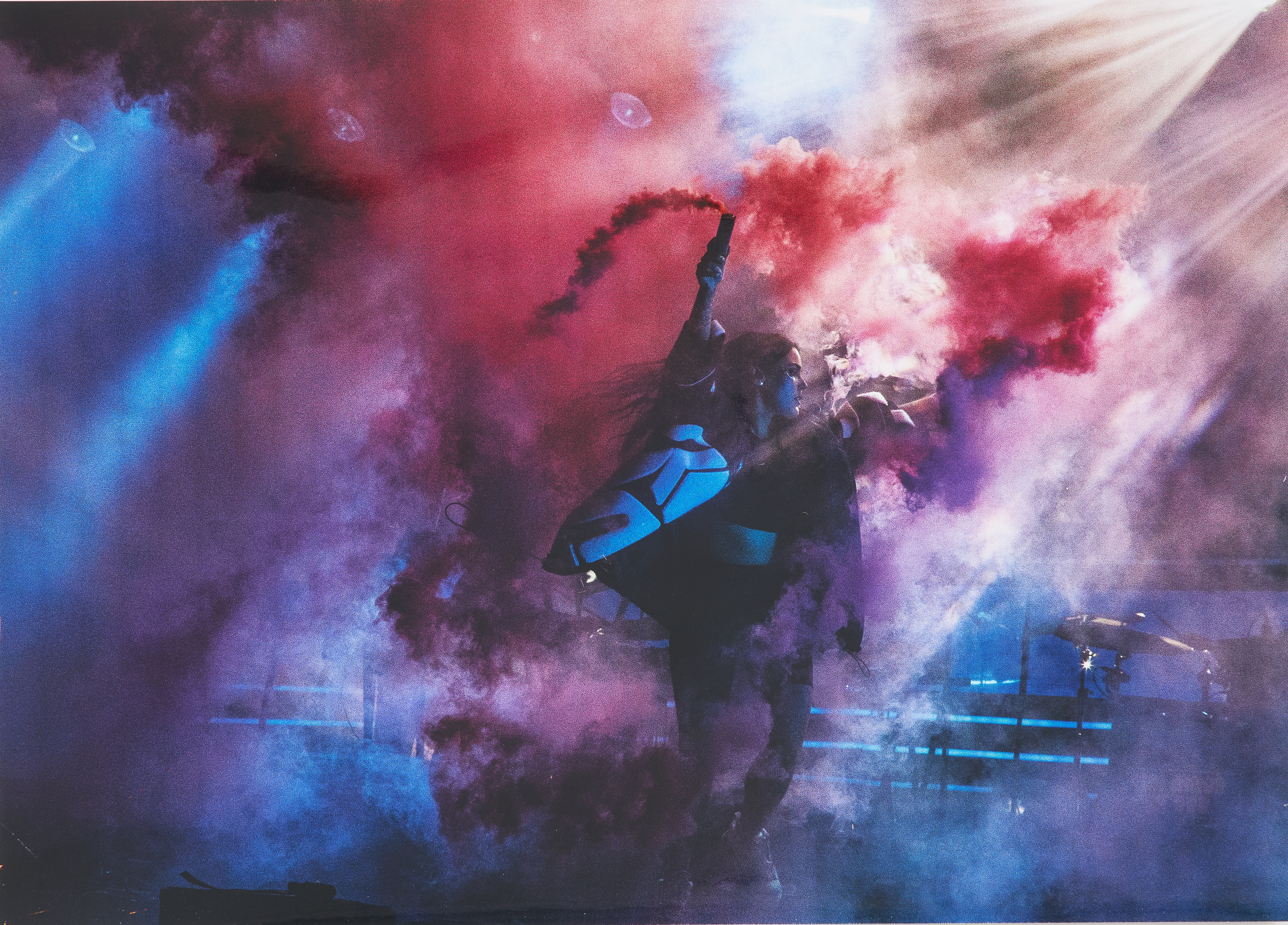 MATTIAS BJÖRKLUND. "Miriam Bryant på Gröna Lund, 2019", fotokopia, printad hos Crimson, signerad samt numrerat 1/1.