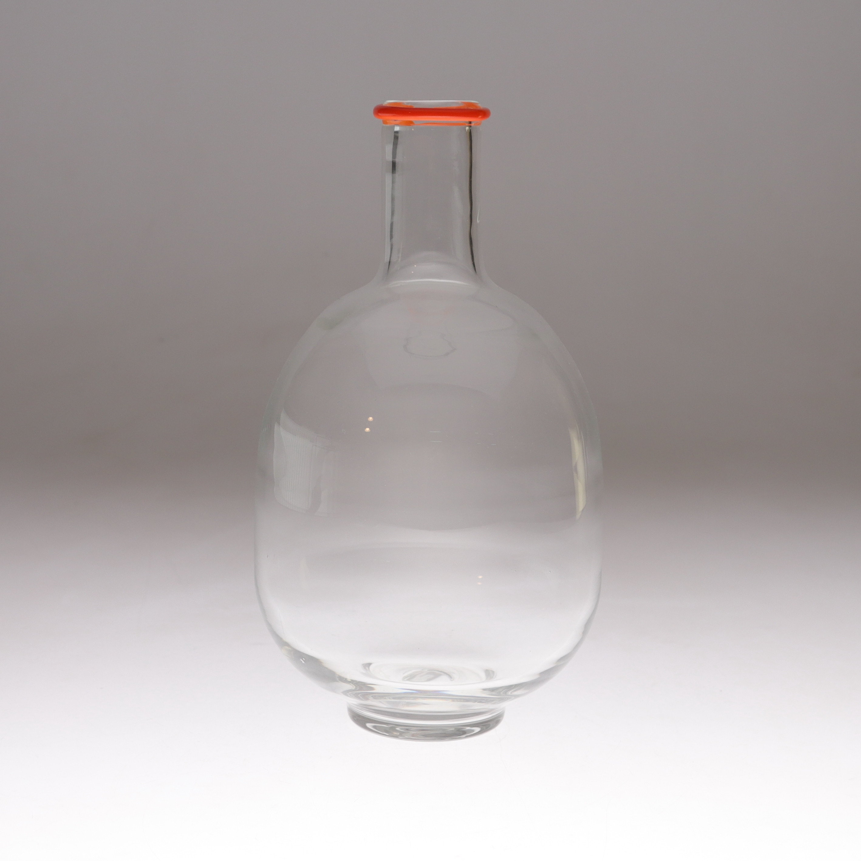 OKÄND FORMGIVARE. vas, glas, möjligen svenskt glasbruk, 1900-talets andra hälft.