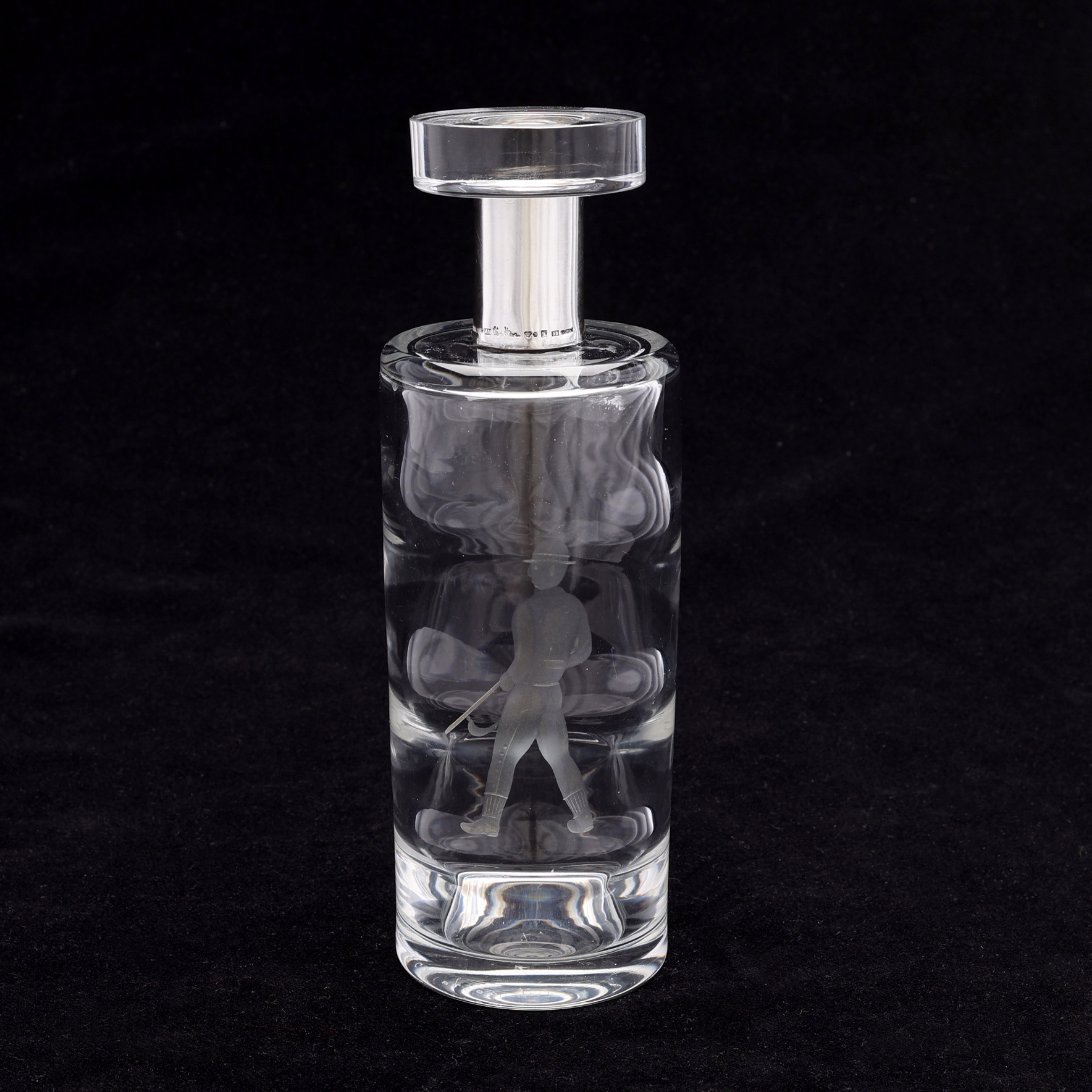 ELIS BERGH. KARAFF MED PROPP, GLAS, KOSTA, 1938.