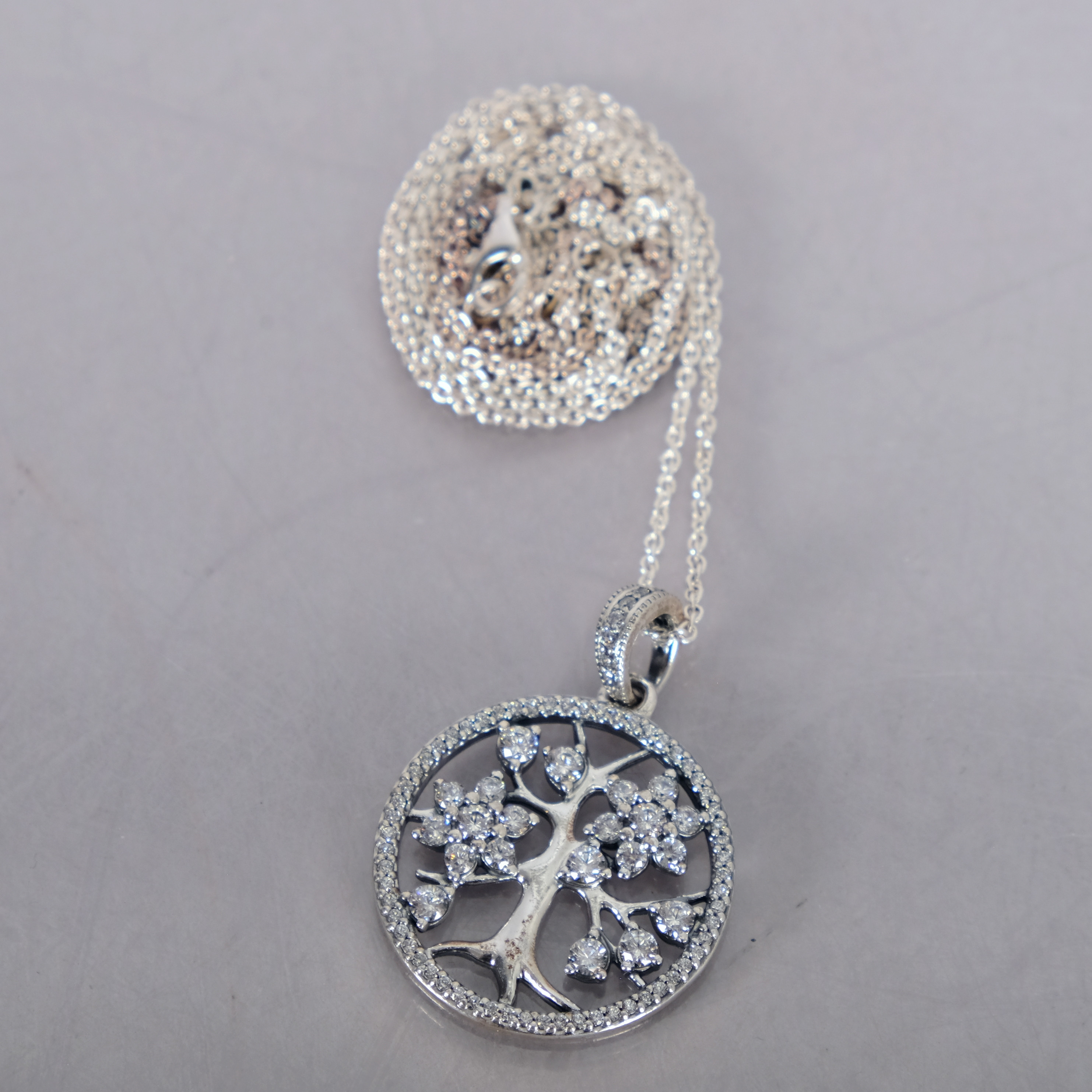HALSBAND MED HÄNGE, "Glittrande familjeträd", Sterling Silver, Pandora.