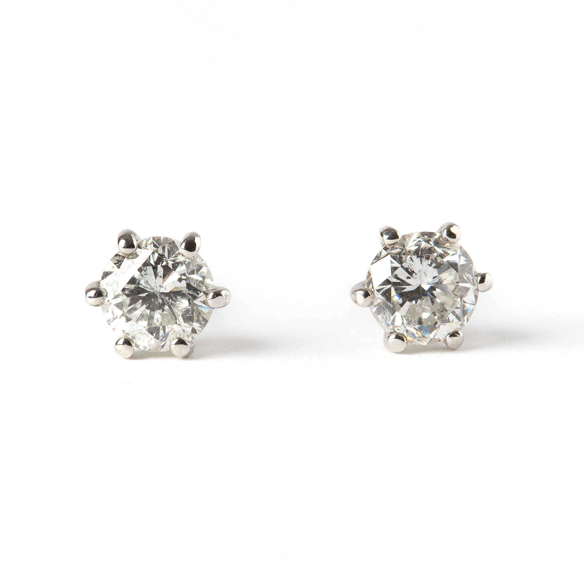 ÖRHÄNGEN, platina med briljantslipade diamanter, totalt ca 1.22 ct.