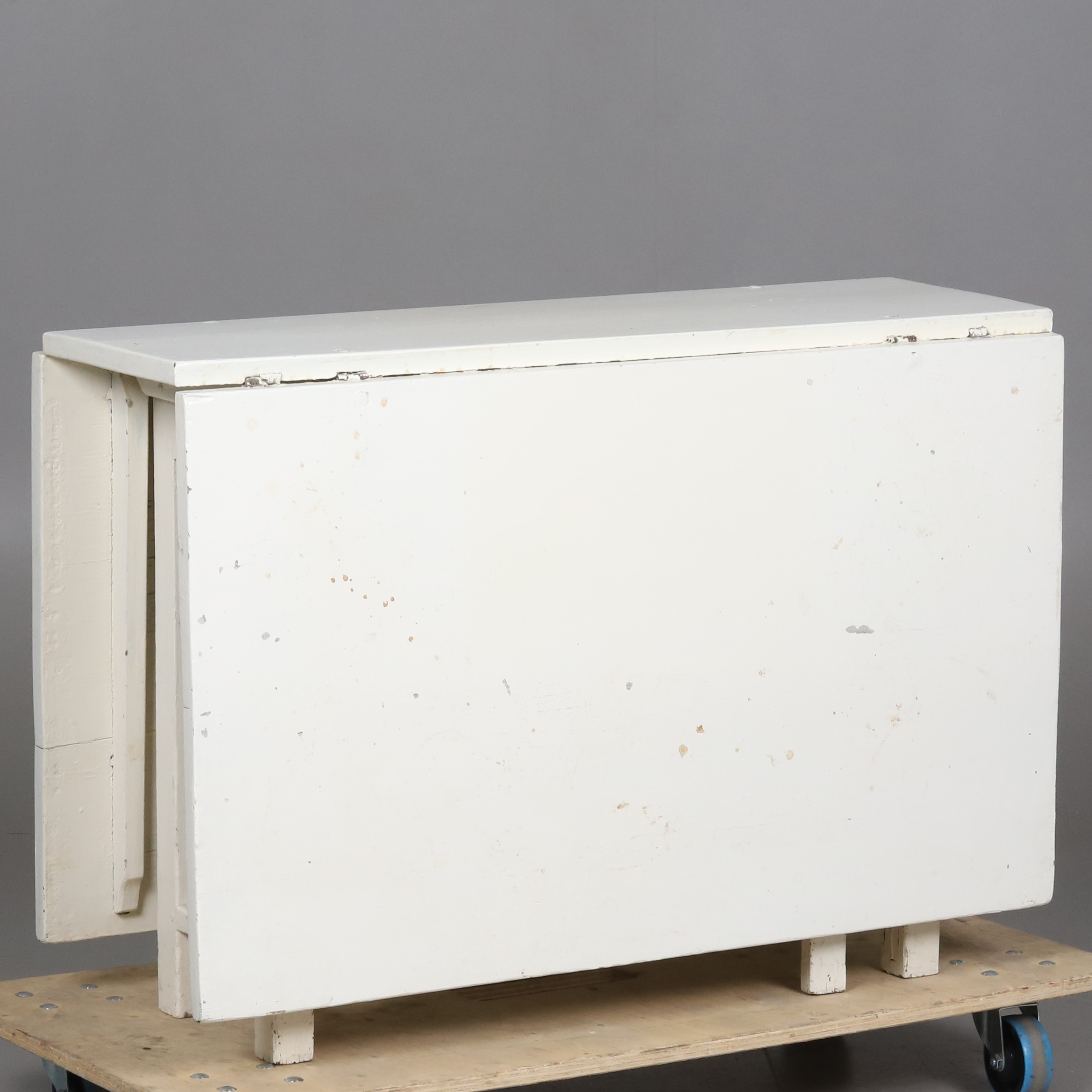 SLAGBORD, bemålat, 1800-tal.