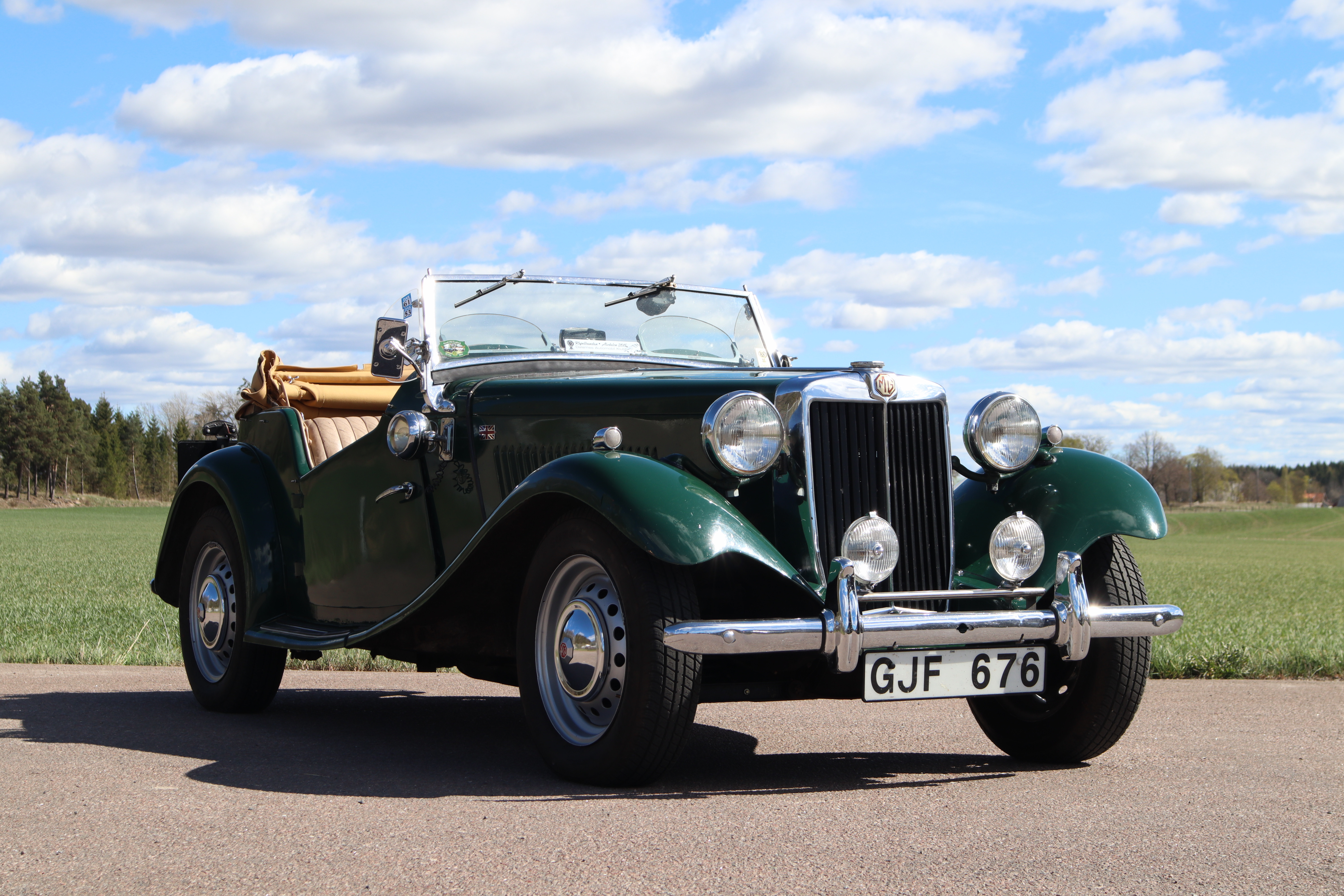 MG TD, CABRIOLET, 1950, England.