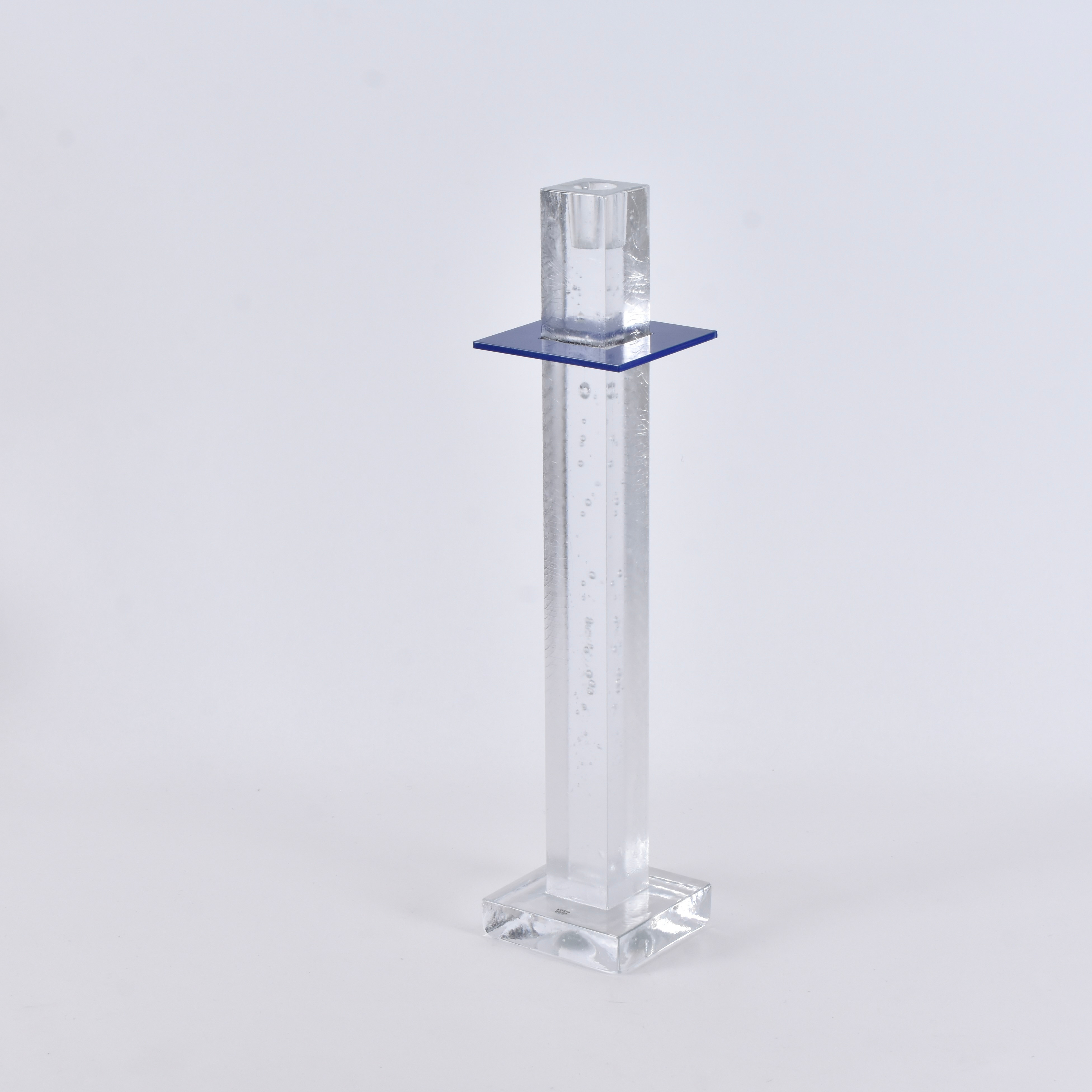 BERTIL VALLIEN. ljusstake, sandgjutet glas, Kosta Boda "Tower".