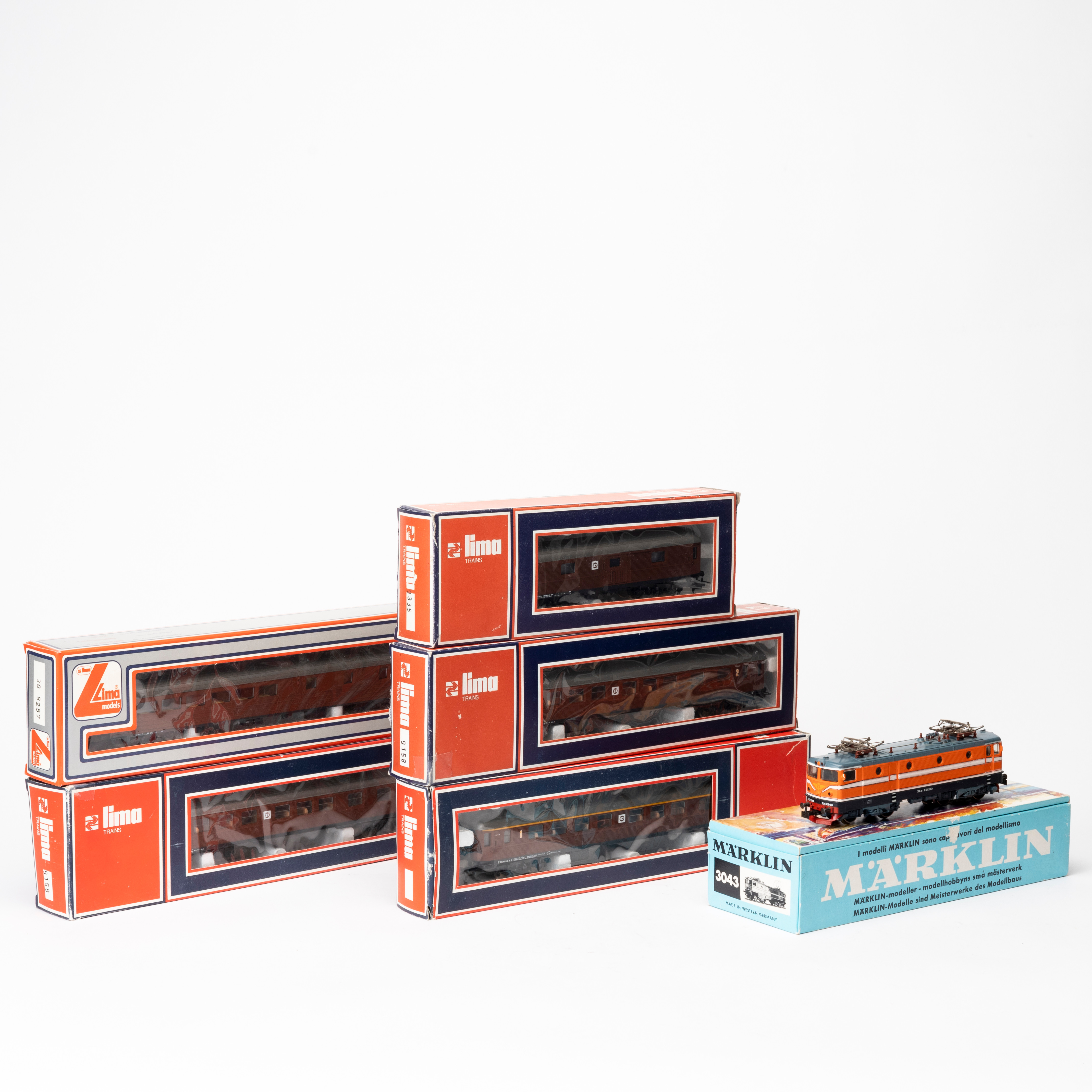 MÄRKLIN 3043 SJ:s Rc lok och LIMA 5 st persontågsvagnar, alla originalförpackade.