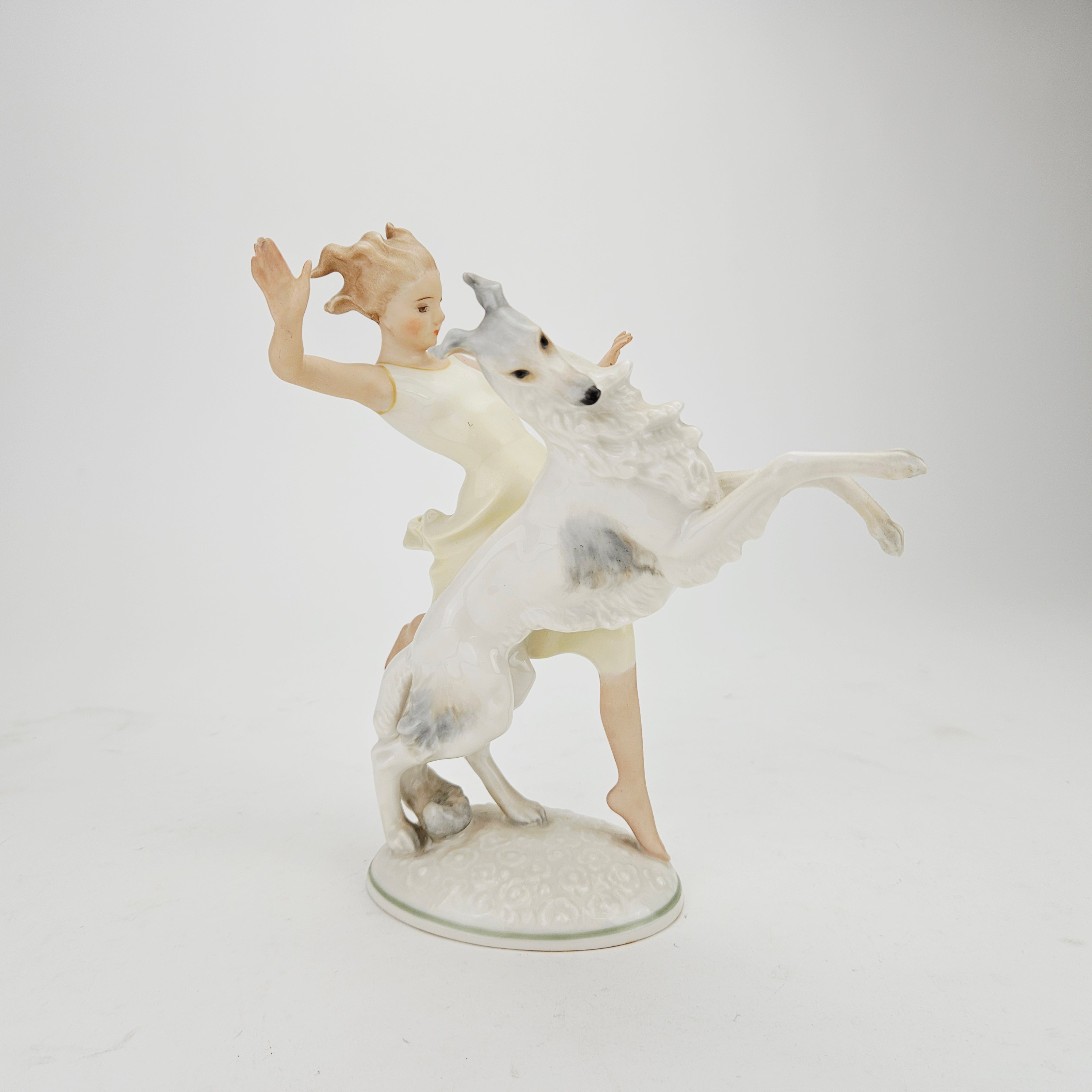 FIGURIN, porslin, flicka och Borzoi, Karl Tutter, Hutschenreuther, Tyskland.