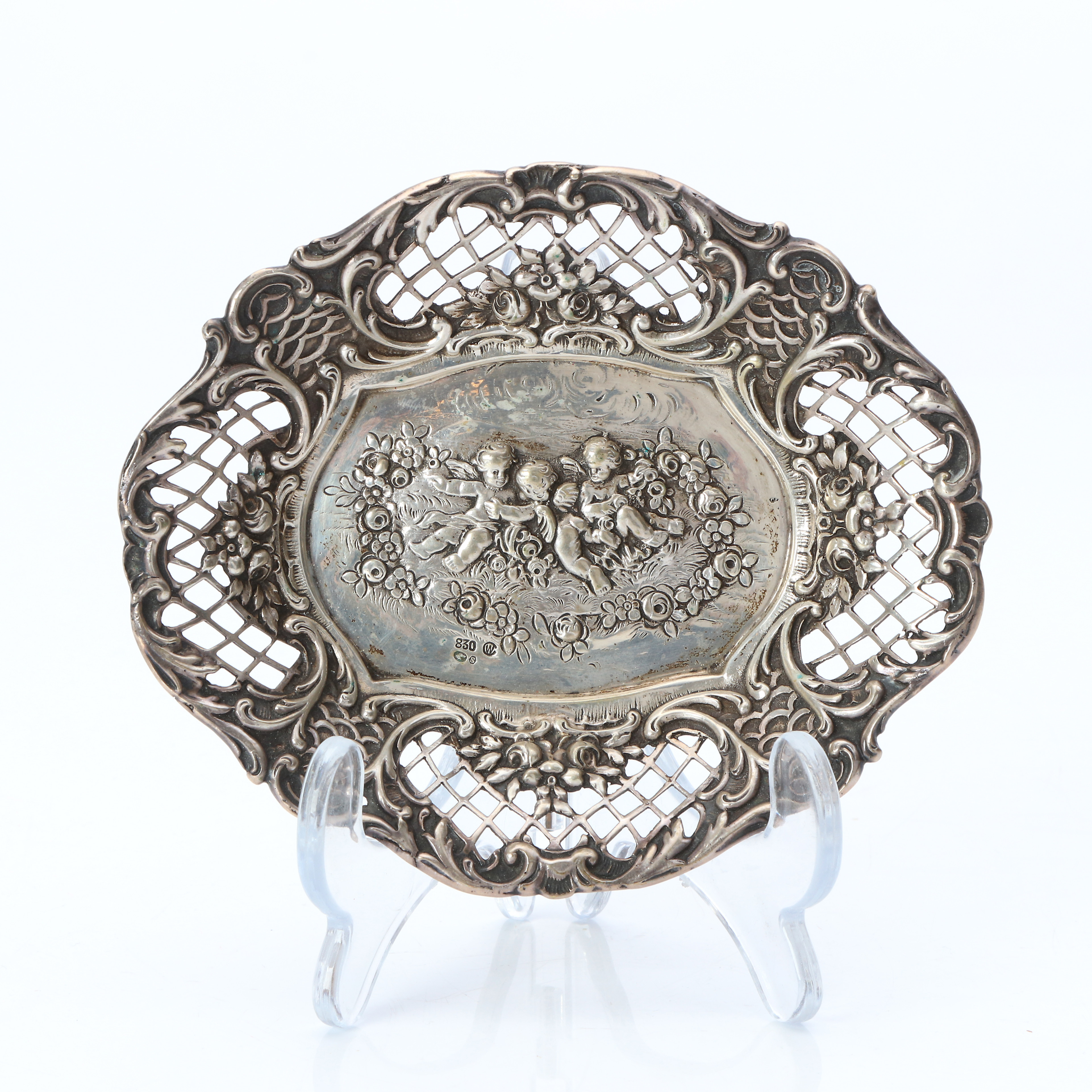 FAT. Silver. Vikt ca 100 gram.