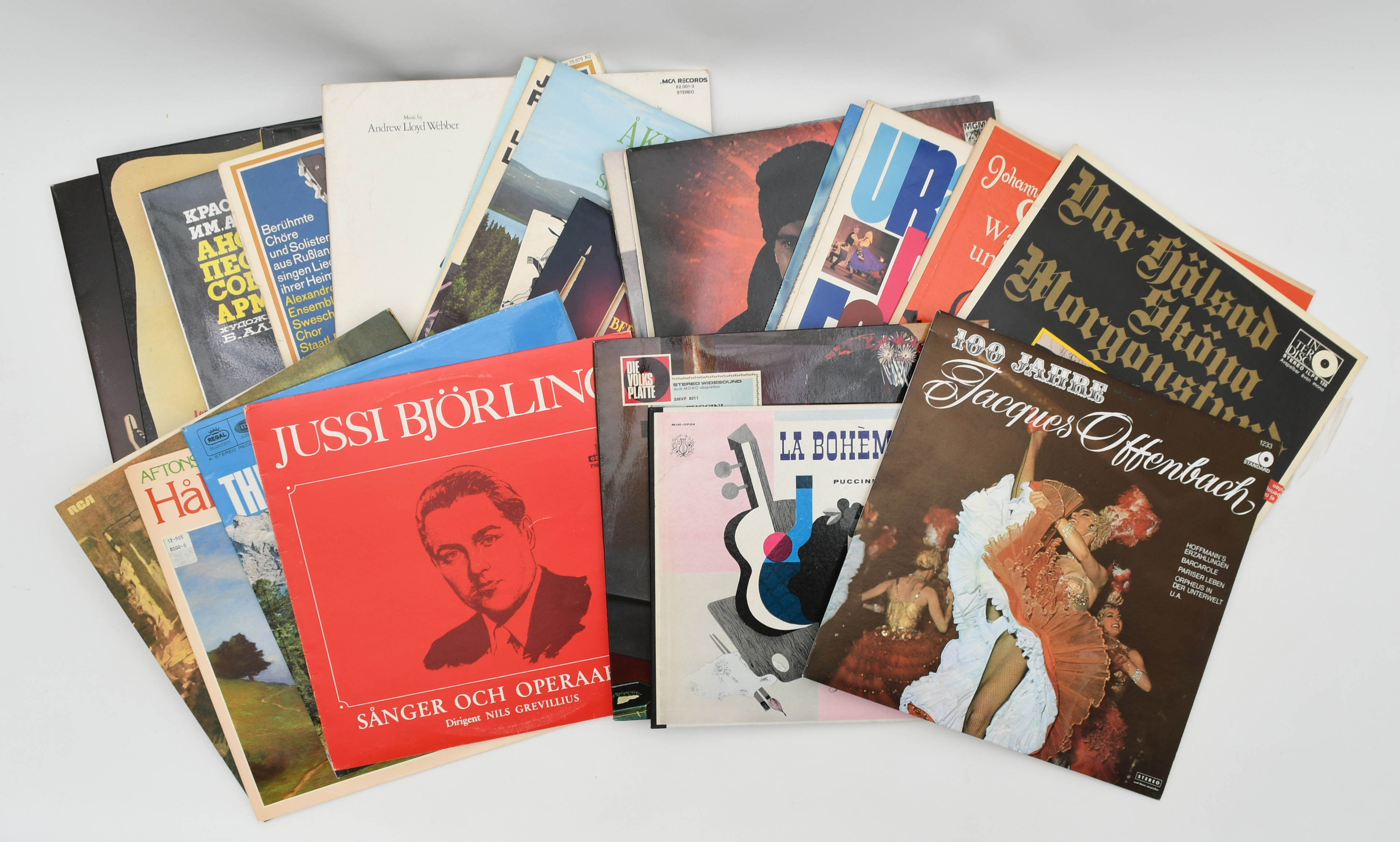 Klassisk, Opera, Kör, sång och filmmusik, 27 skivor.