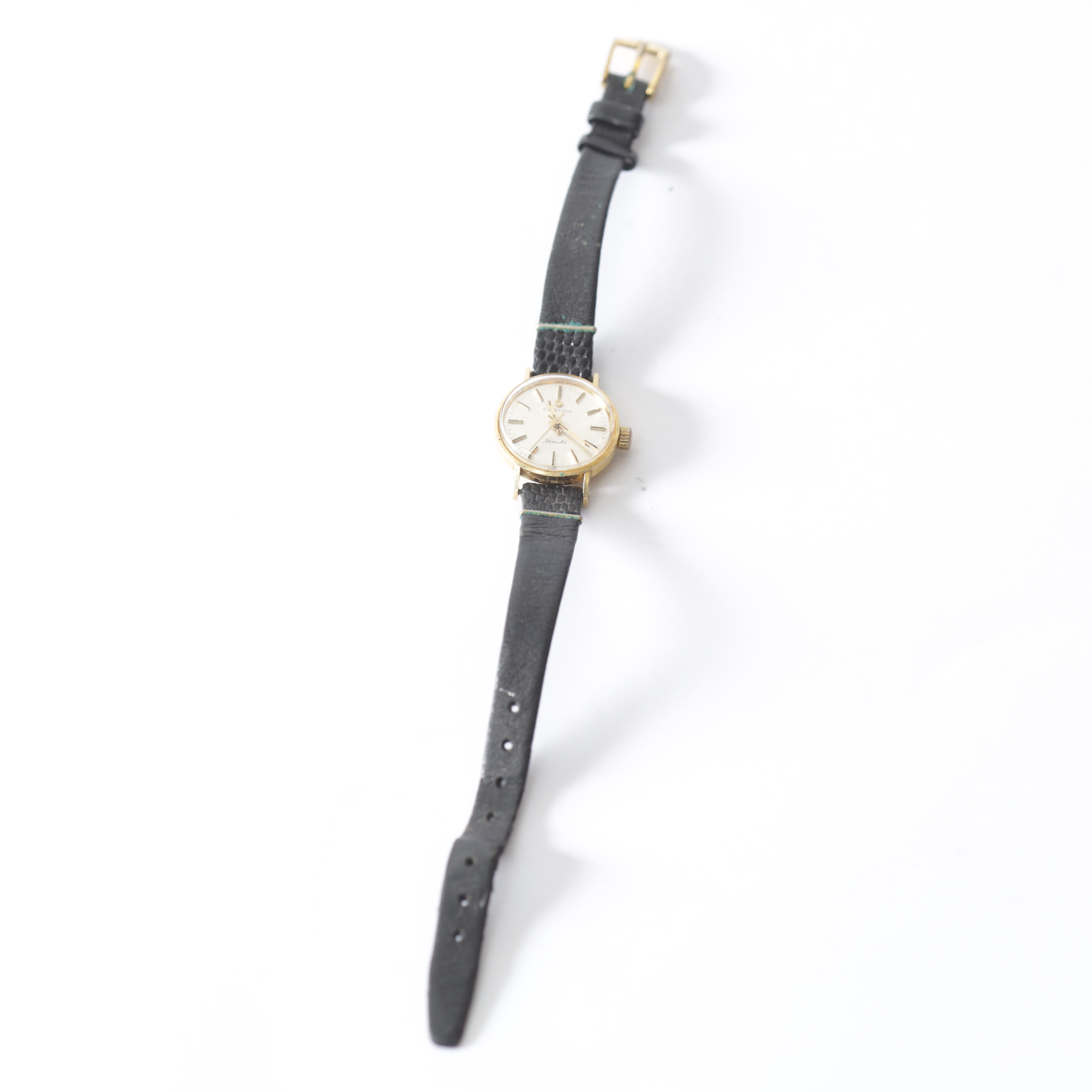 ARMBANDSUR, 18K guld i boett, Certina New Art, 1900-tal. Totalvikt ca 16,8 g.