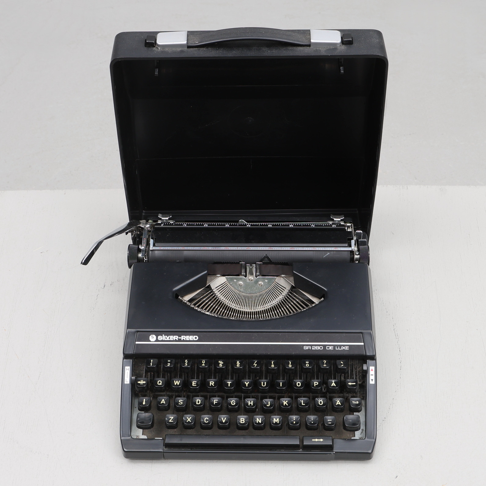 RESESKRIVMASKIN, Silver-Reed, SR 280 DE LUXE.