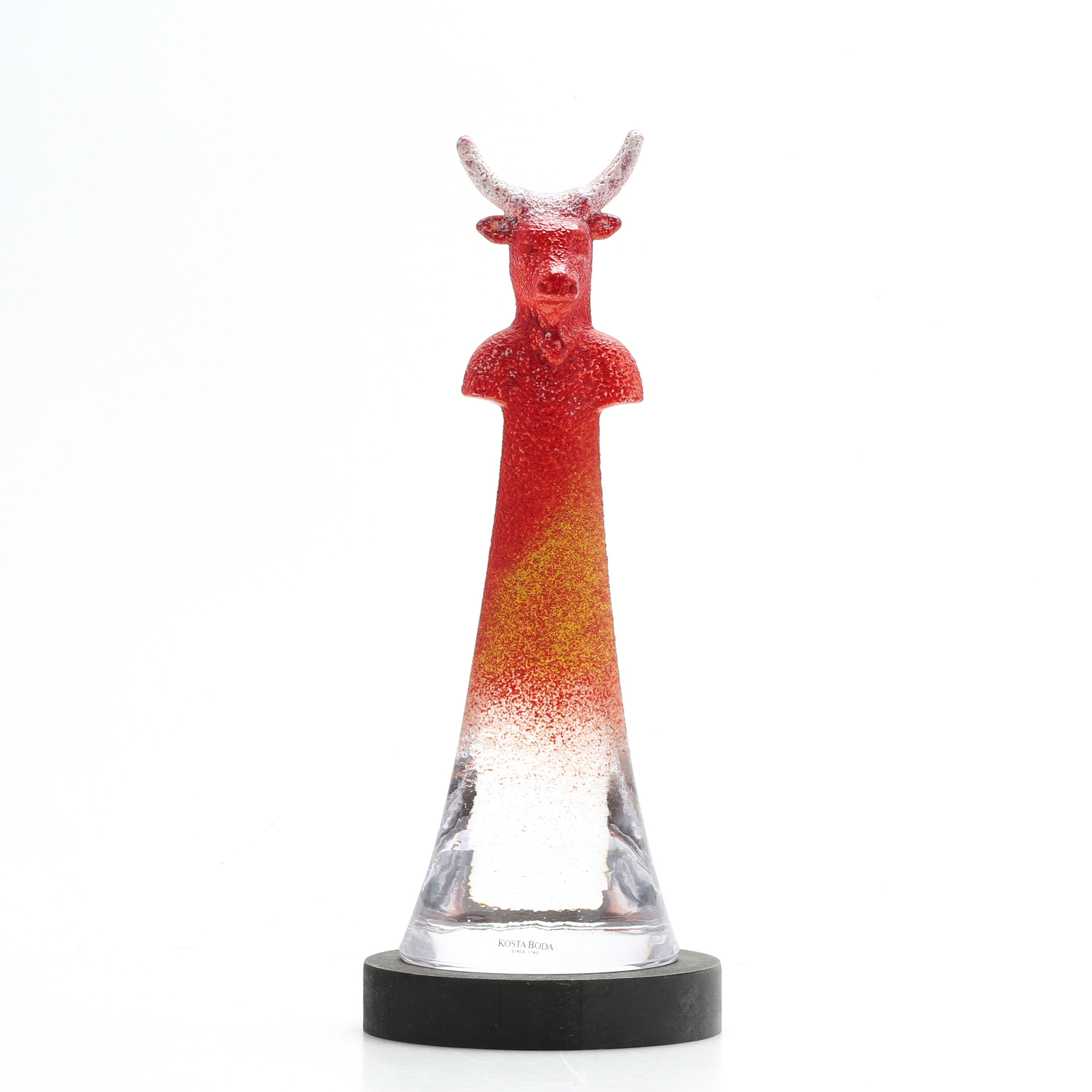 KJELL ENGMAN. Skulptur, glas, tjur, ur serien "Well", 90134, signerad, Kosta Boda.