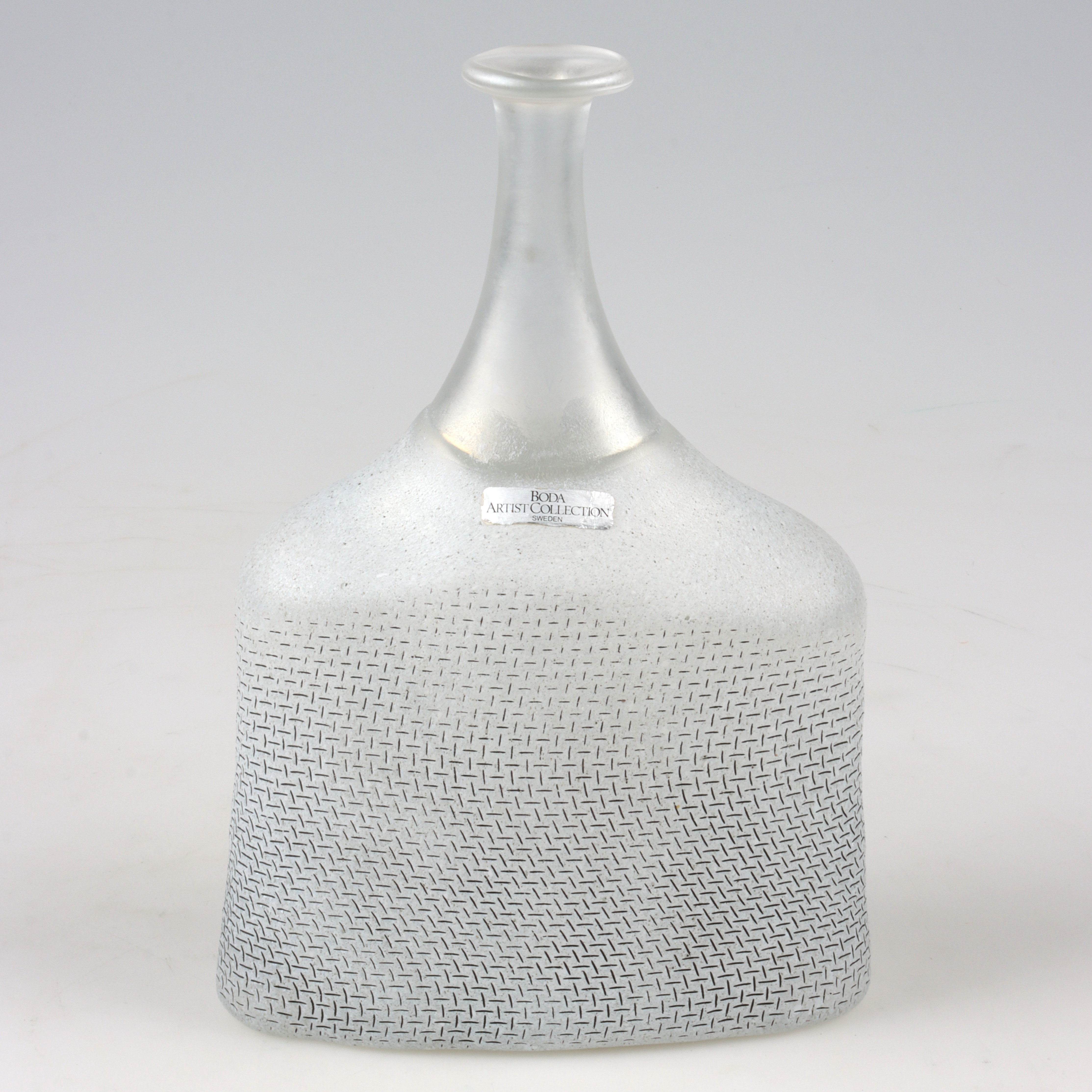 BERTIL VALLIEN. Vas/Flaska, "Network", glas, Kosta Boda.