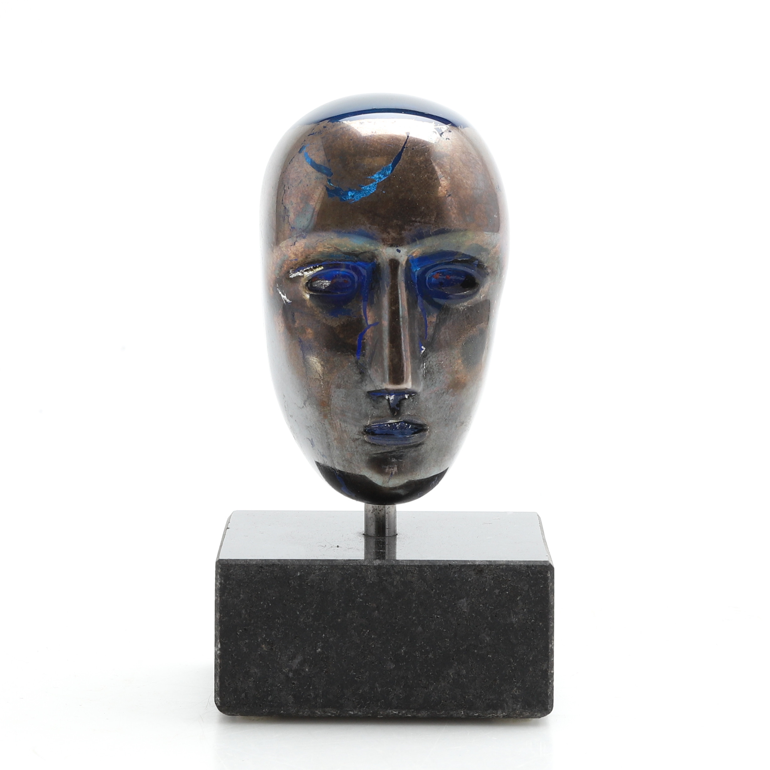 BERTIL VALLIEN. Skulptur, "Brains", på stensockel, signerad, numrerad, Kosta Boda Atelier.