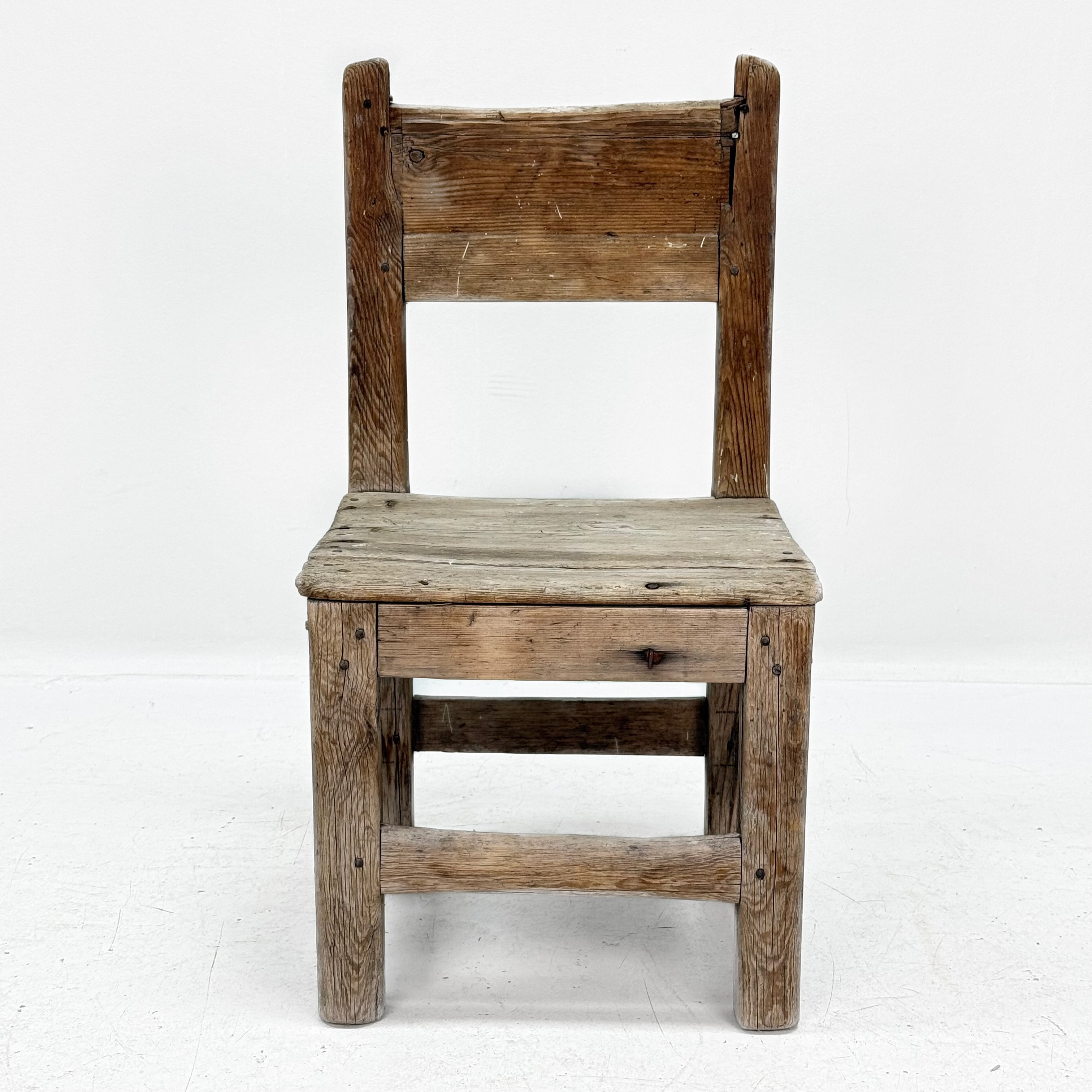ÅTTASLÅSTOL - furu, 1800 tal, Allmogestol.