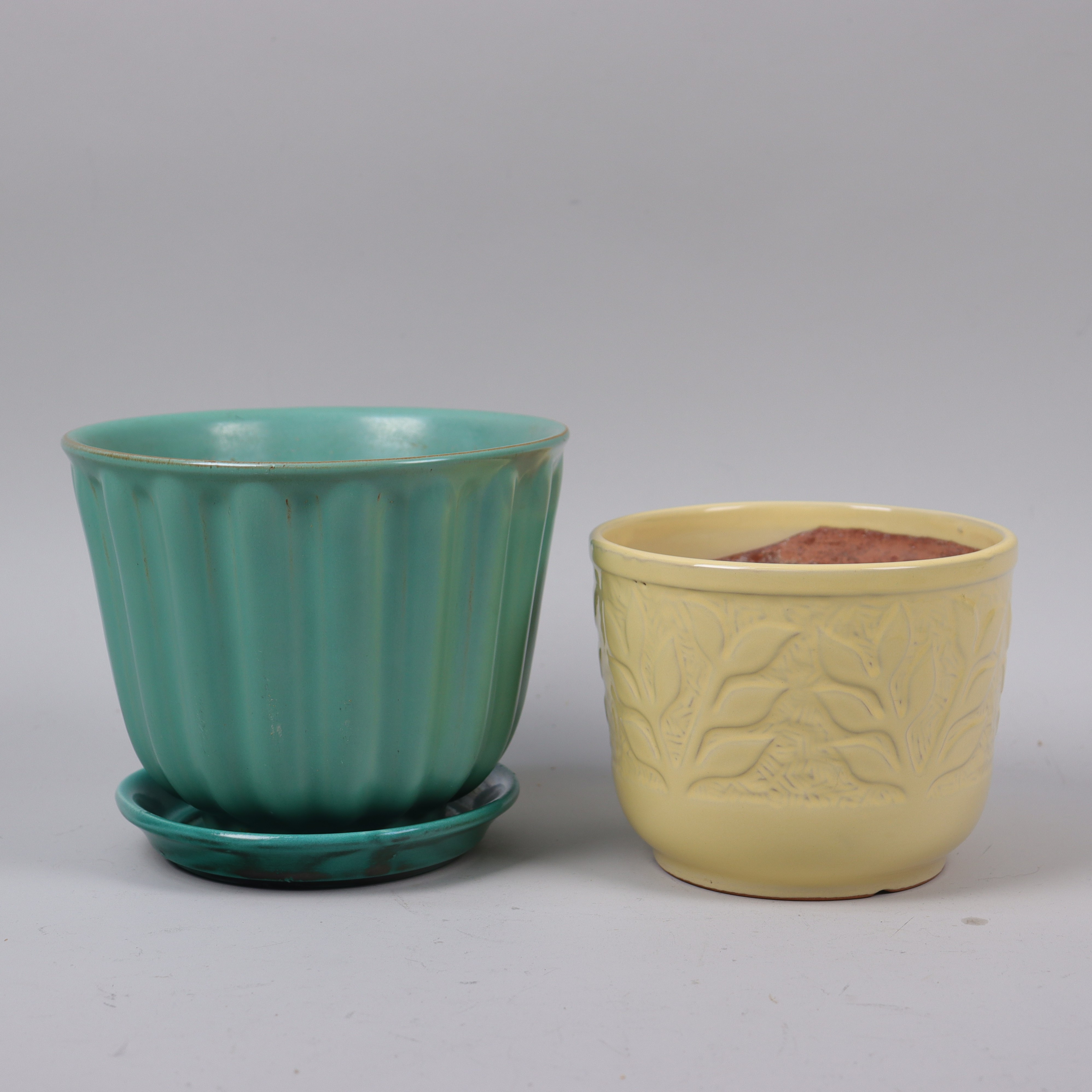 YTTERFODER, Upsala-Ekeby, 1930/40-tal, 2 st.