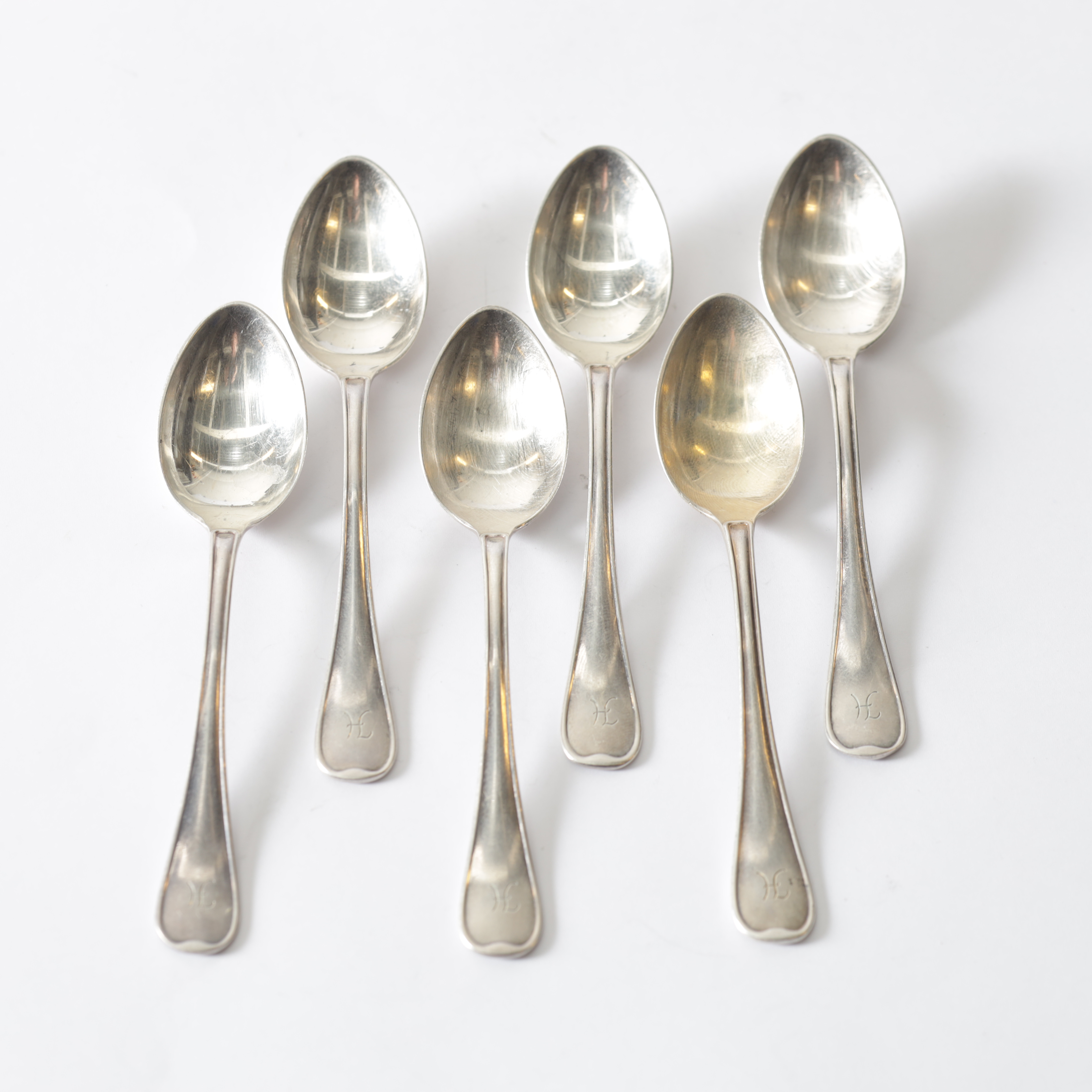 KAFFESKEDAR, 6 st, silver, C.G. Hallberg Guldsmeds A.B., Stockholm, 1957. Totalvikt ca 93,7 gram.