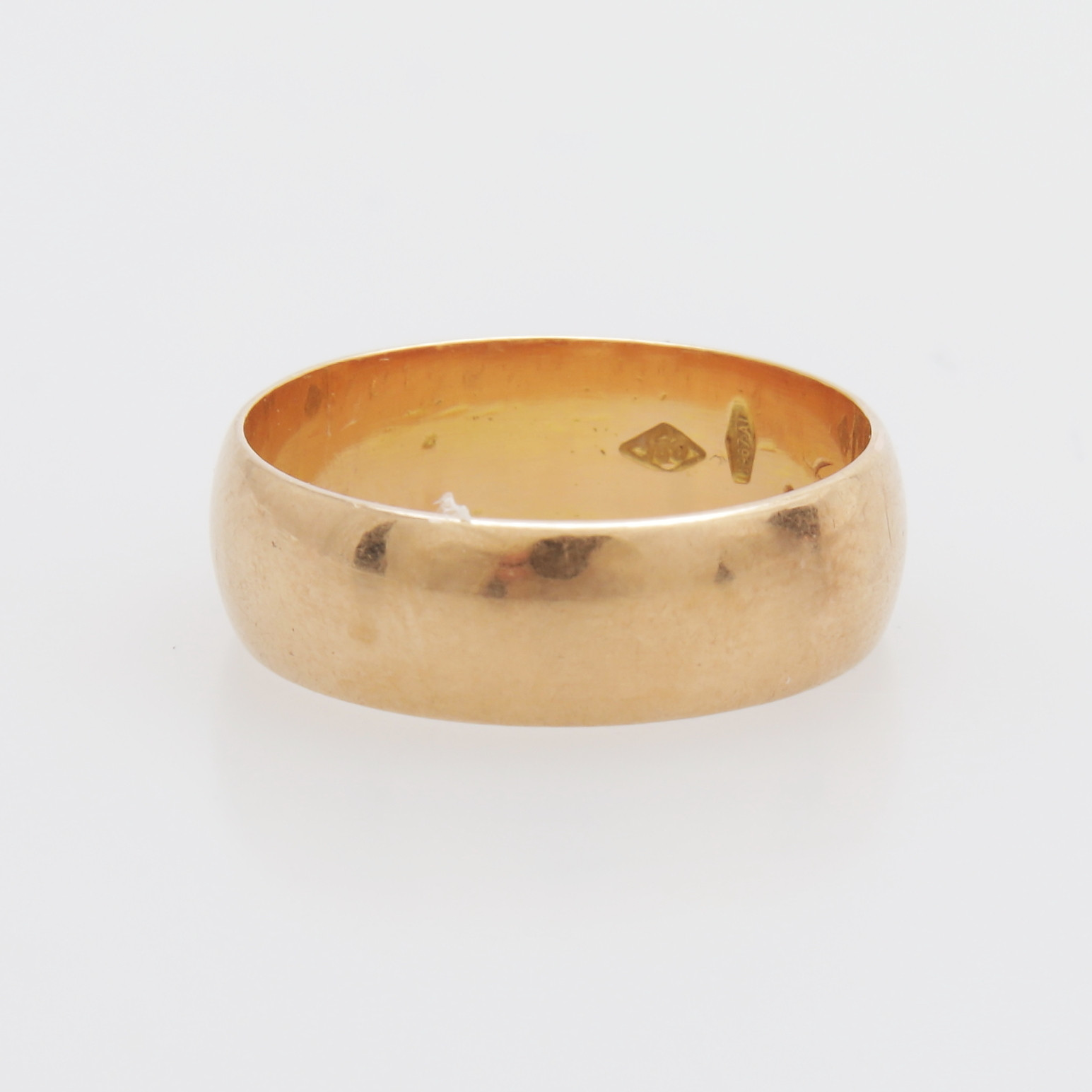 RING, guld 18K, vikt 4,23 gram.