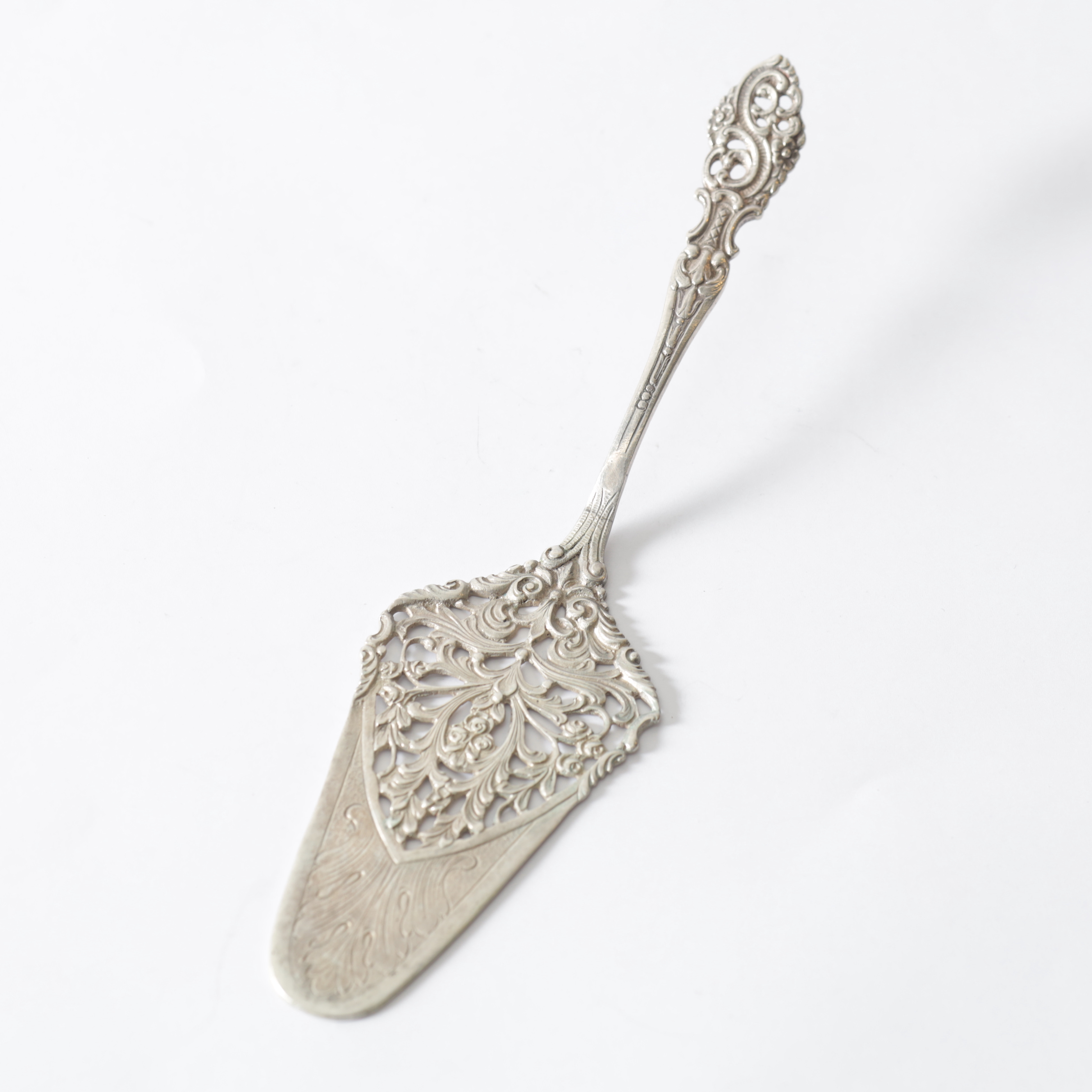 TÅRTSPADE, silver. Totalvikt ca 46,7 gram.