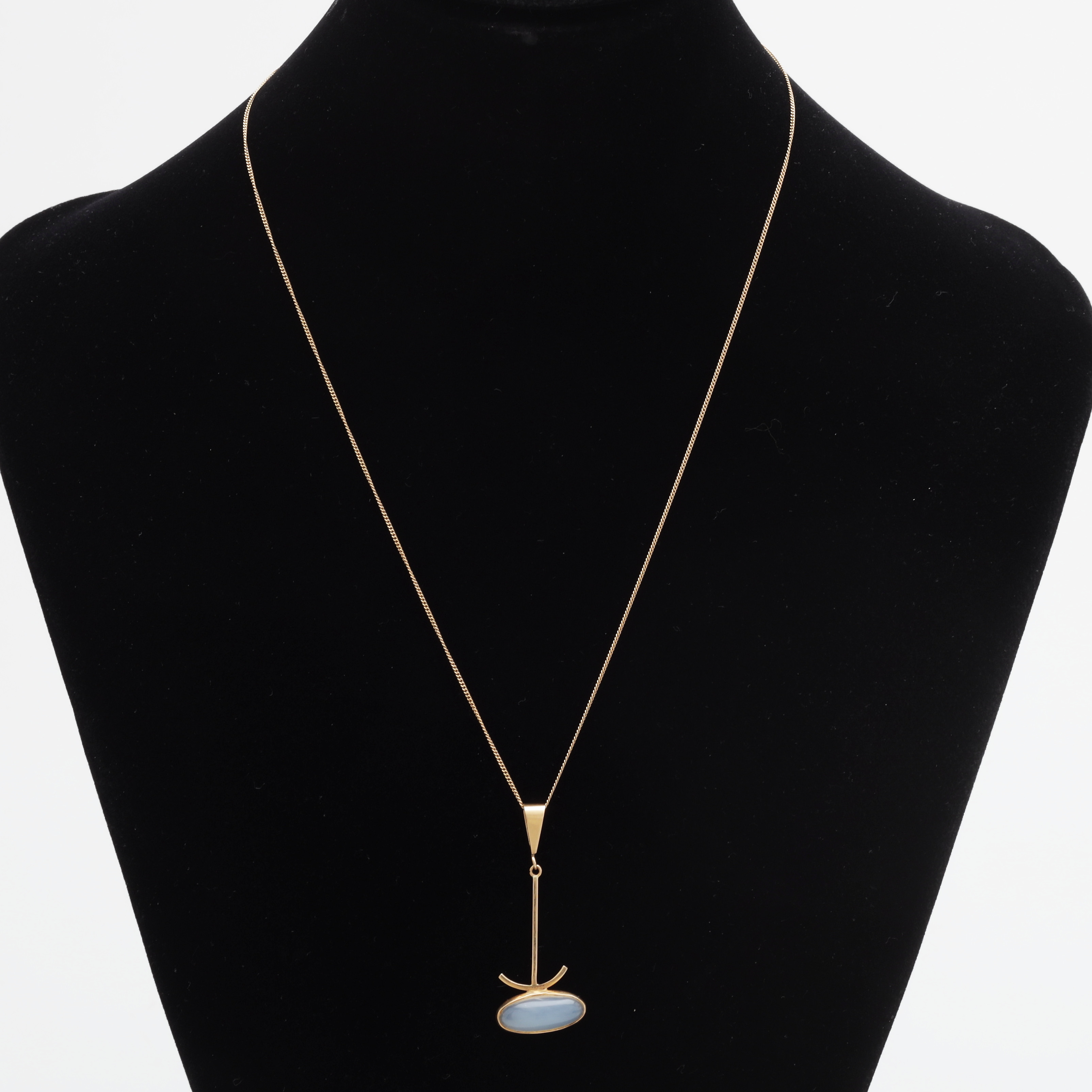 HALSBAND MED HÄNGE, guld 18K, Ljungström Guldvarufabrik AB, Stockholm, 1961, totalvikt 3,72 gram.