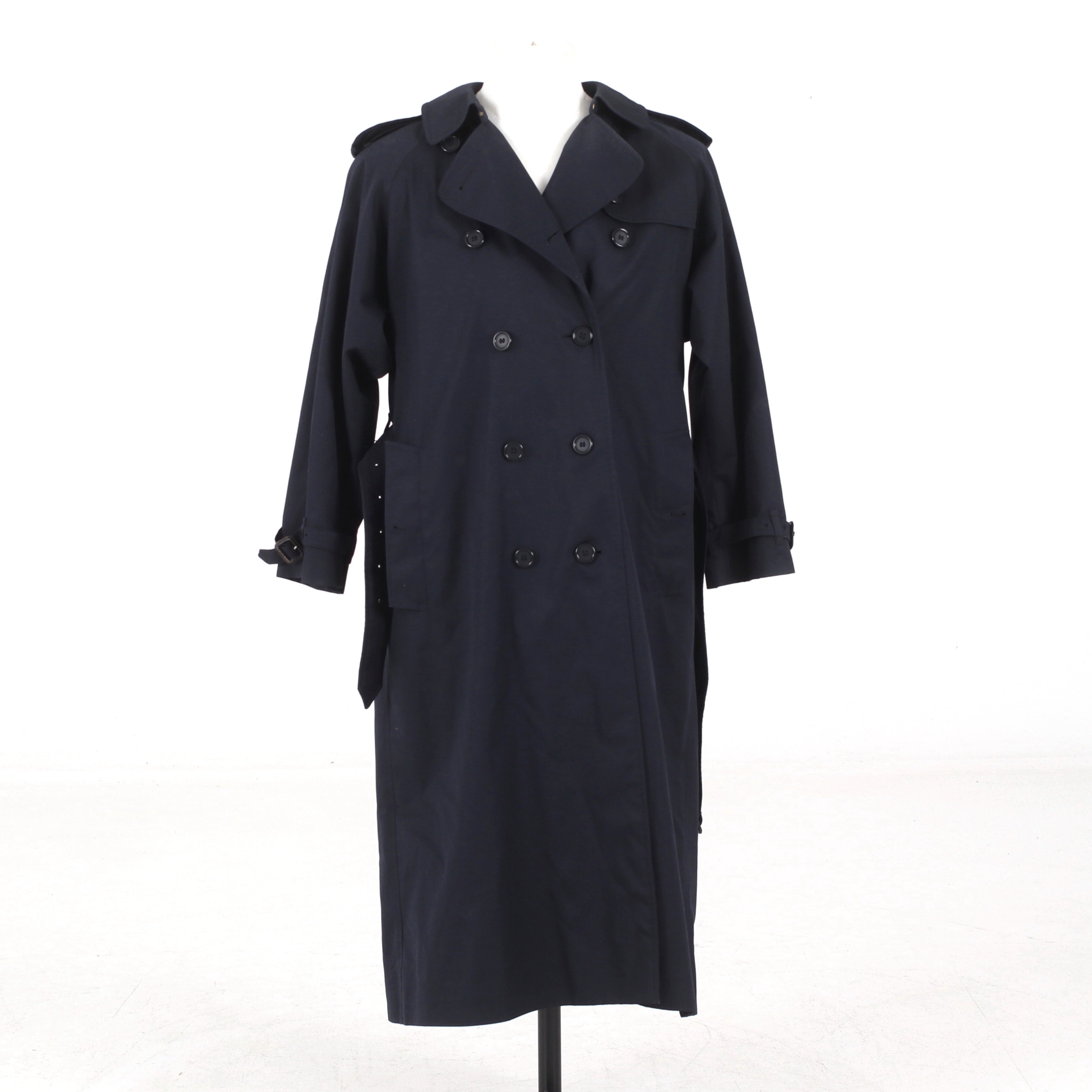 BURBERRY, Trenchcoat, England.