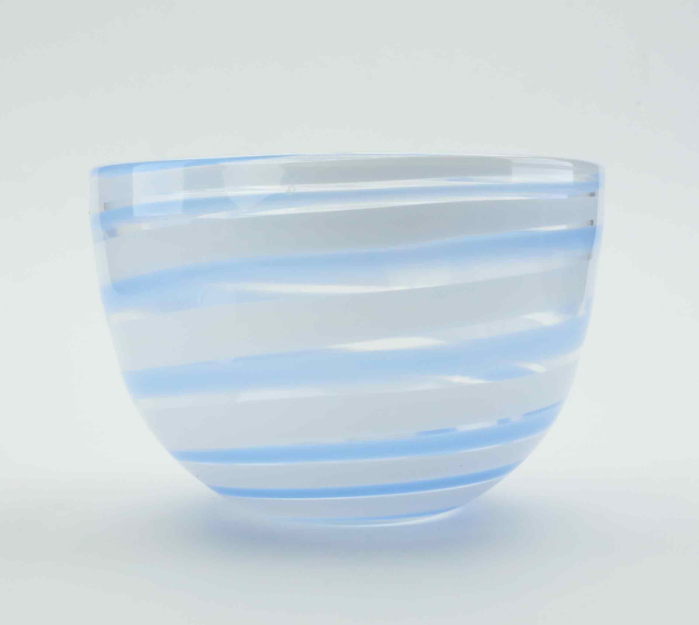 INGEBORG LUNDIN. skål, "Stripe", Orrefors, signerad.