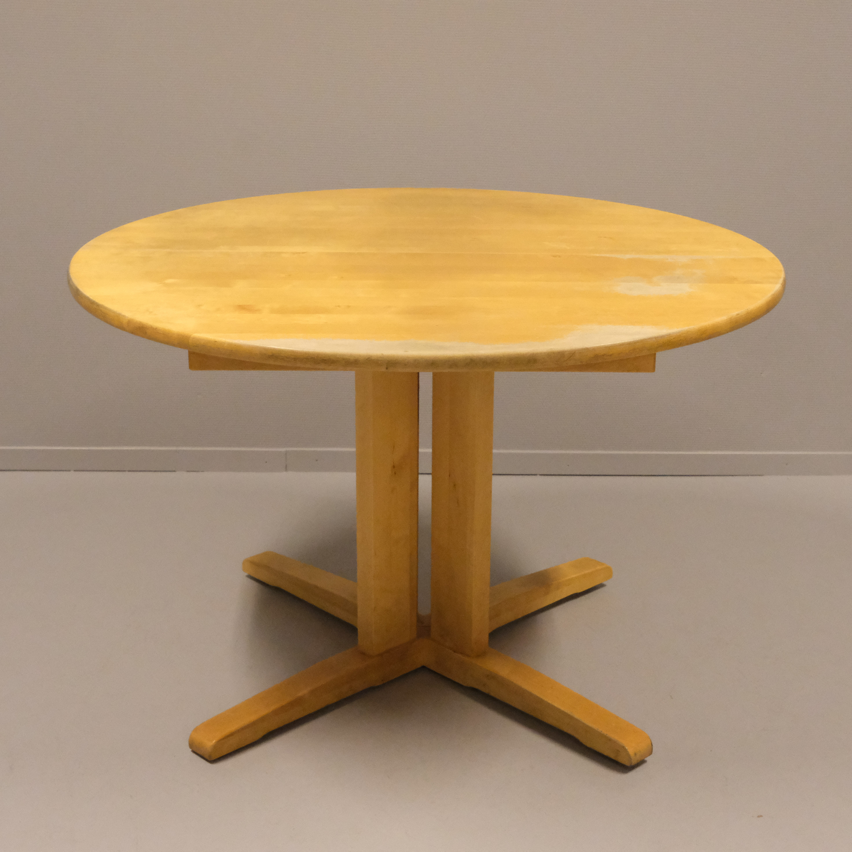 YNGVE EKSTRÖM. MATBORD, "BJÖRKA", BJÖRK, STOLAB 1997.