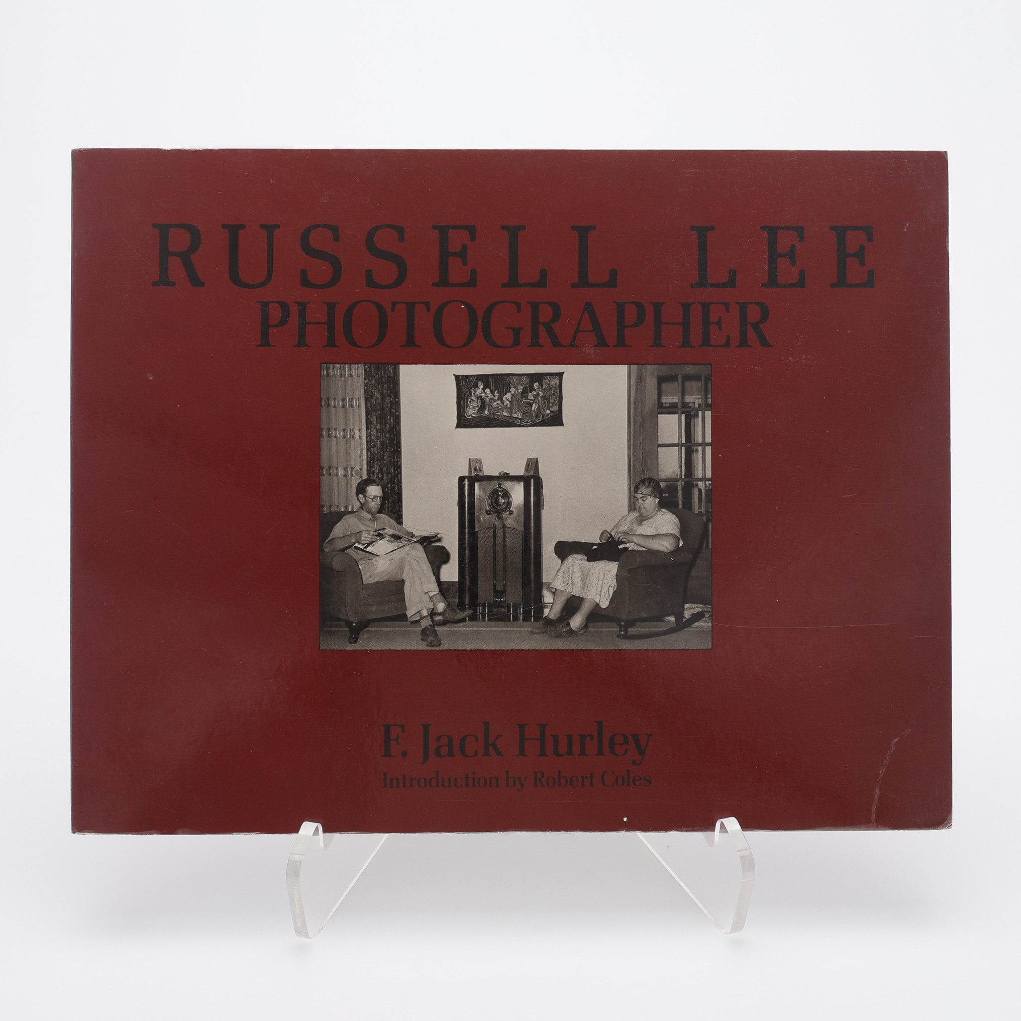 FOTO. DEN AMERIKANSKE FOTOGRAFEN RUSSELL LEES "PHOTOGRAPHER" I FÖRSTA UPPLAGAN, 1978.