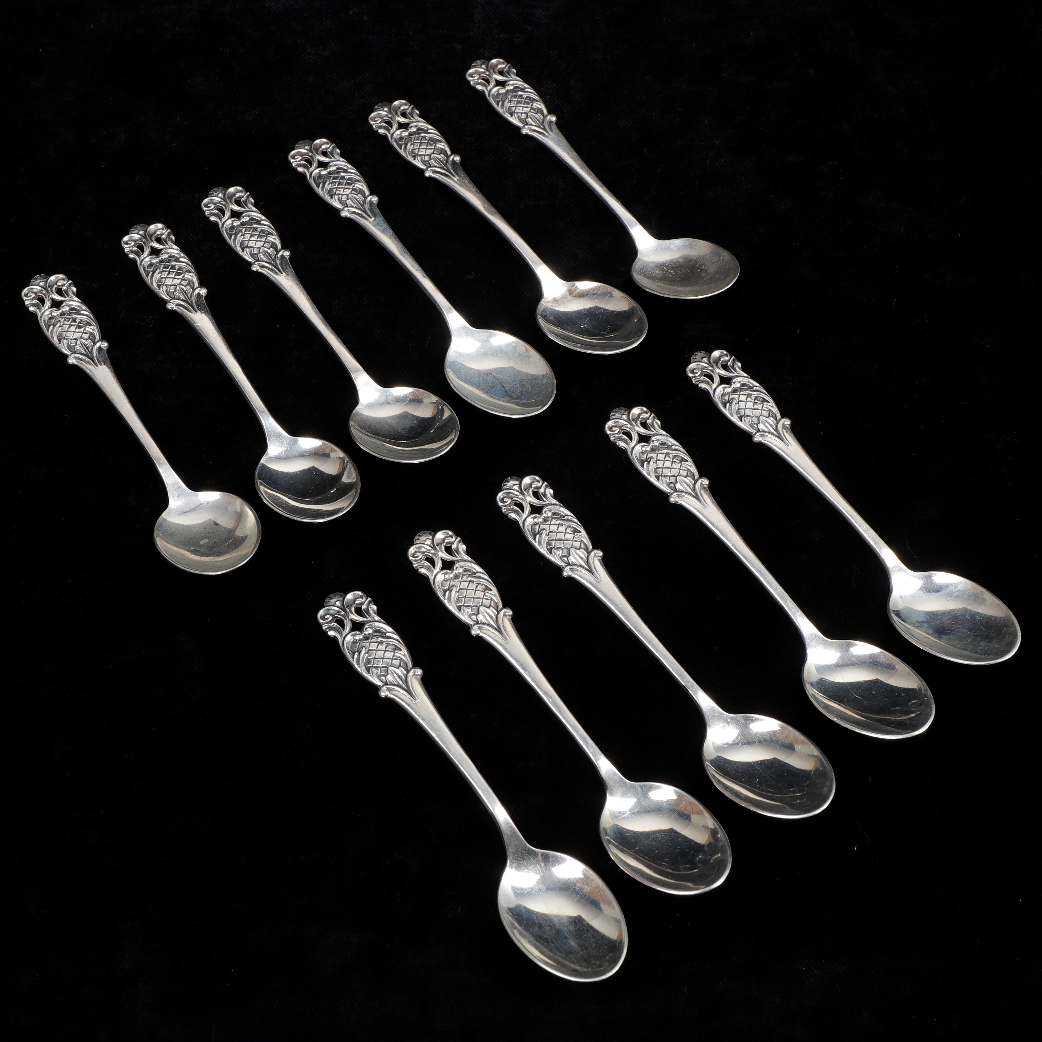KAFFESKEDAR, 11 st, silver, Svedboms Guldsmeds AB, Vetlanda, 1950-tal, totalvikt 143 gram.
