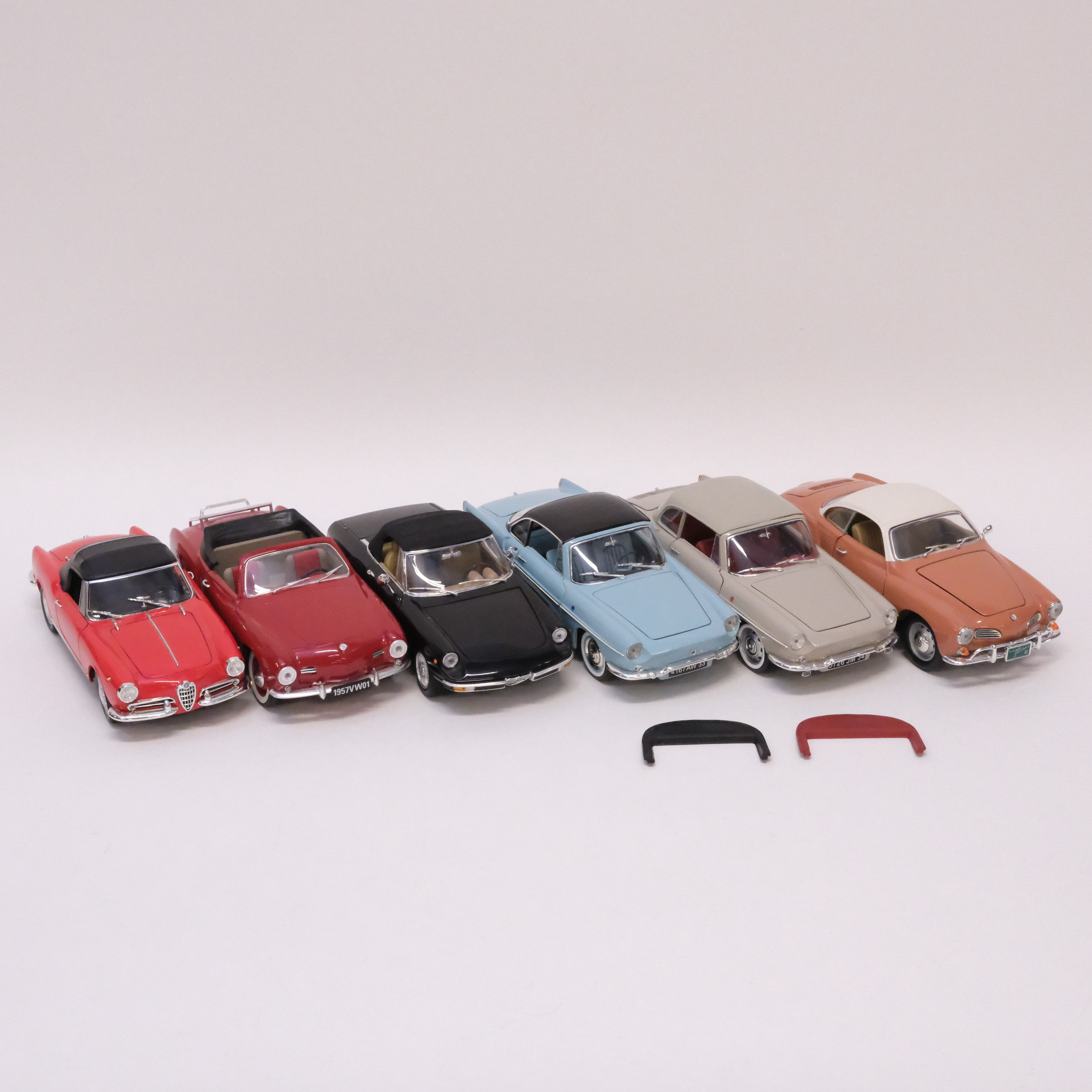 SEX MODELLBILAR. NOREV, ROAD SIGNATURE MODELS, RICKO OCH SOLIDO. SKALA 1:18.