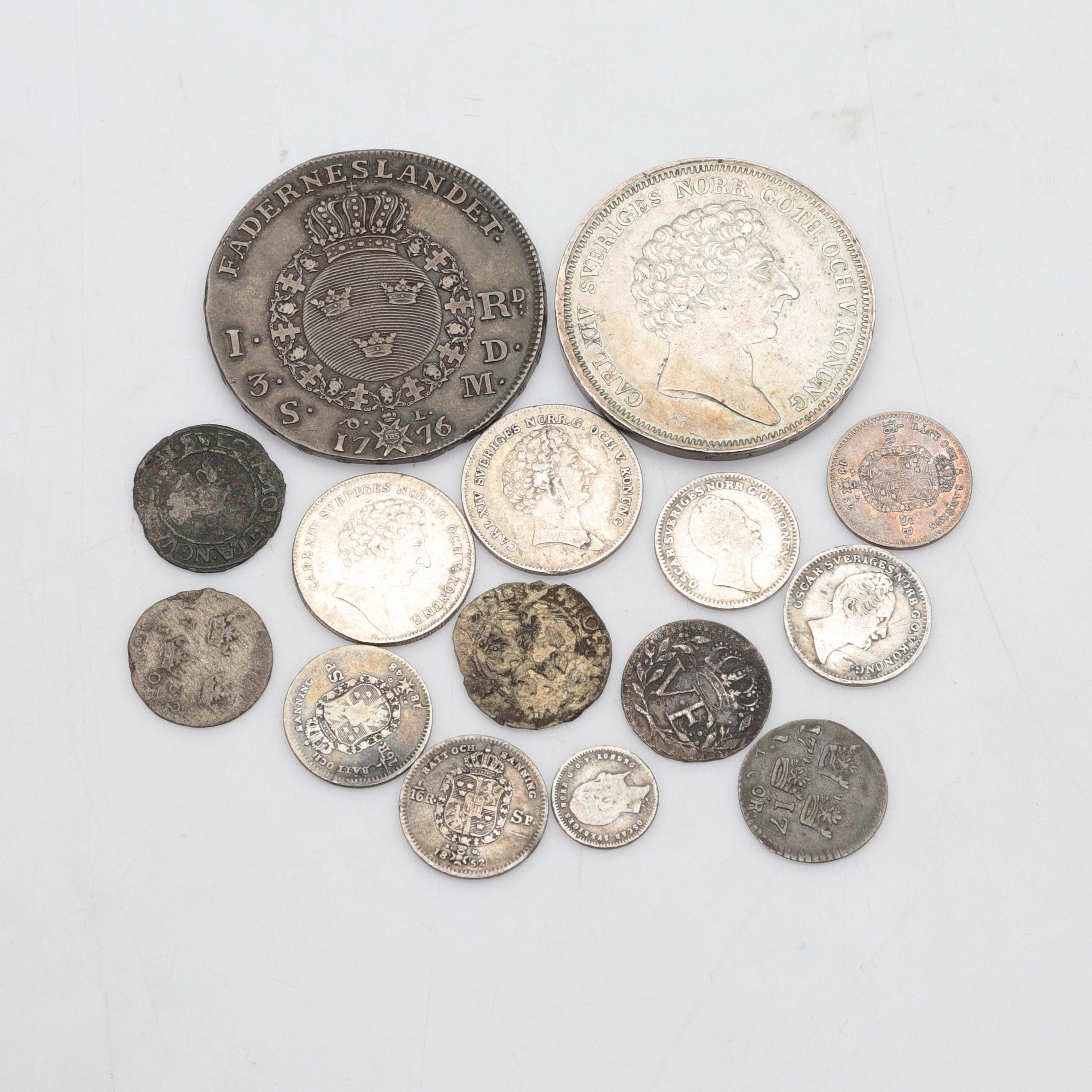 ÄLDRE MYNT, 15 st, silver, Sverige, 16, 17-/1800-tal.