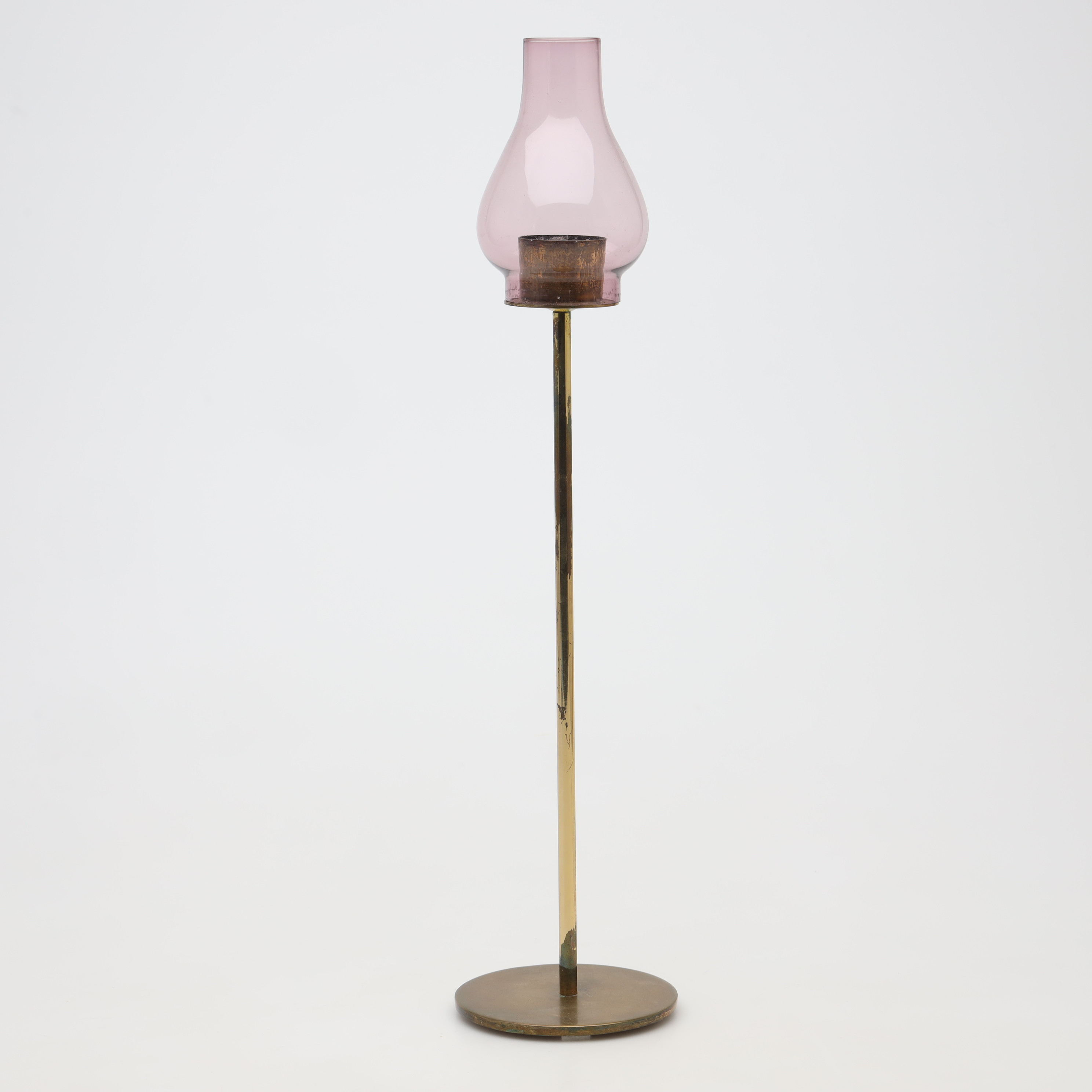 HANS-AGNE JAKOBSSON. LJUSSTAKE, mässing samt glas, Markaryd.