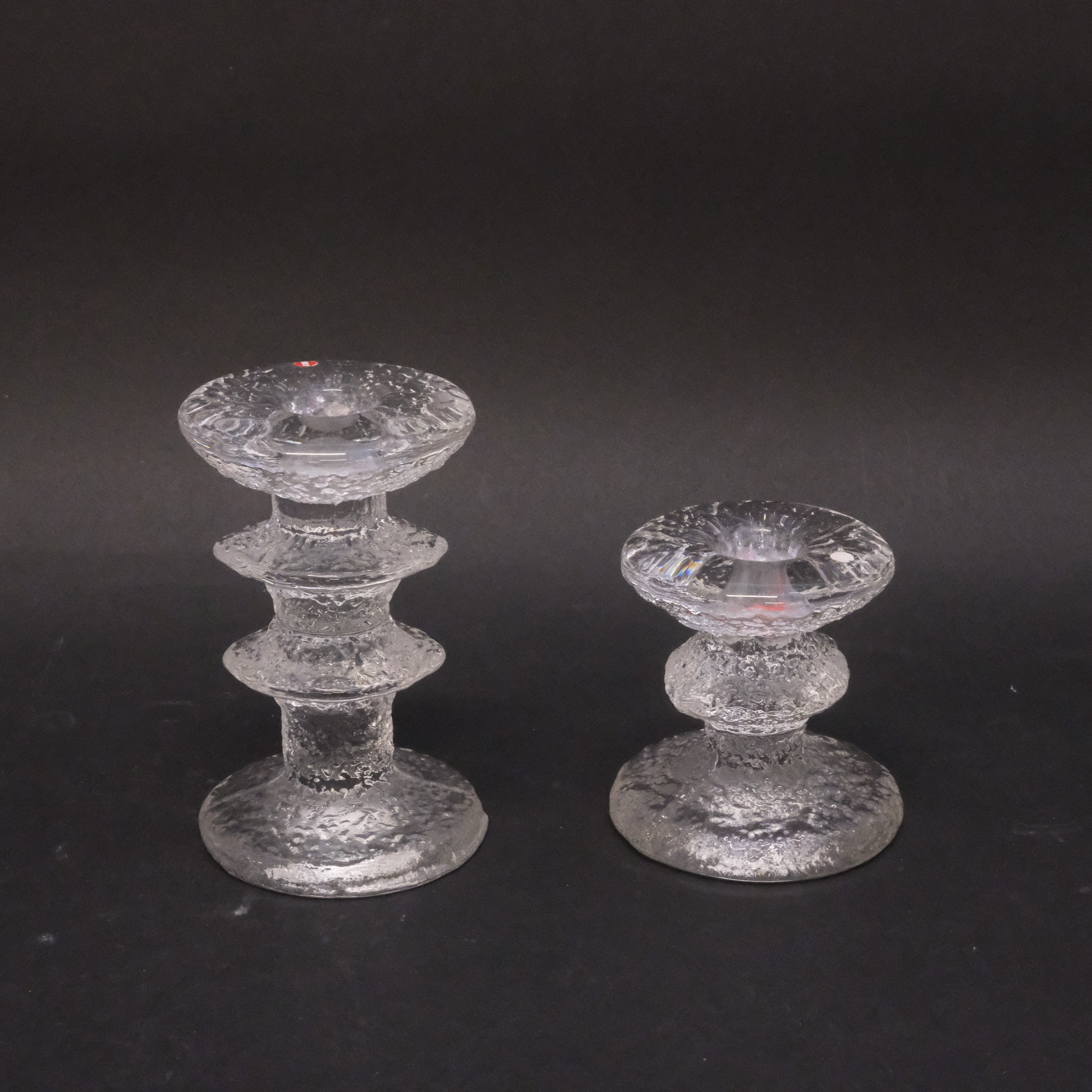 TIMO SARPANEVA. LJUSSTAKAR, "FESTIVO", IITTALA, TVÅ STYCKEN.