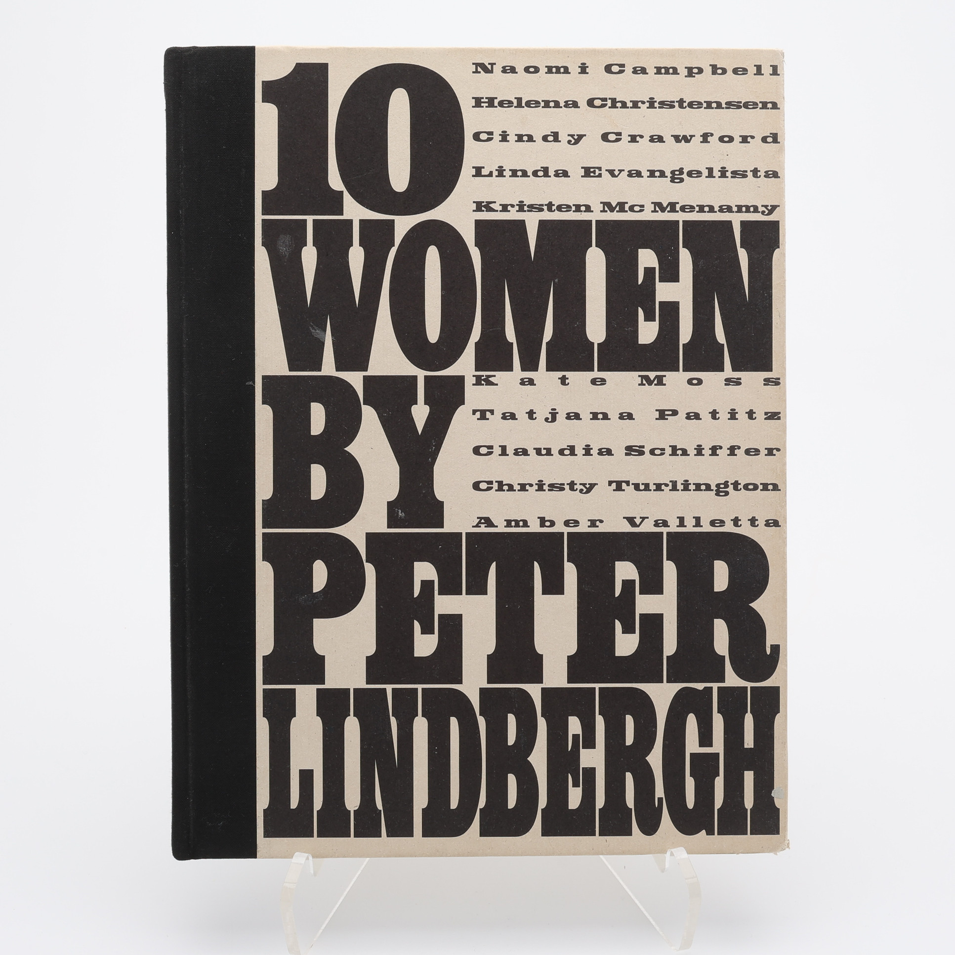 FOTO. DEN TYSKE FOTOGRAFEN PETER LINDBERGHS "10 WOMEN" I FÖRSTA UPPLAGAN, 1996.