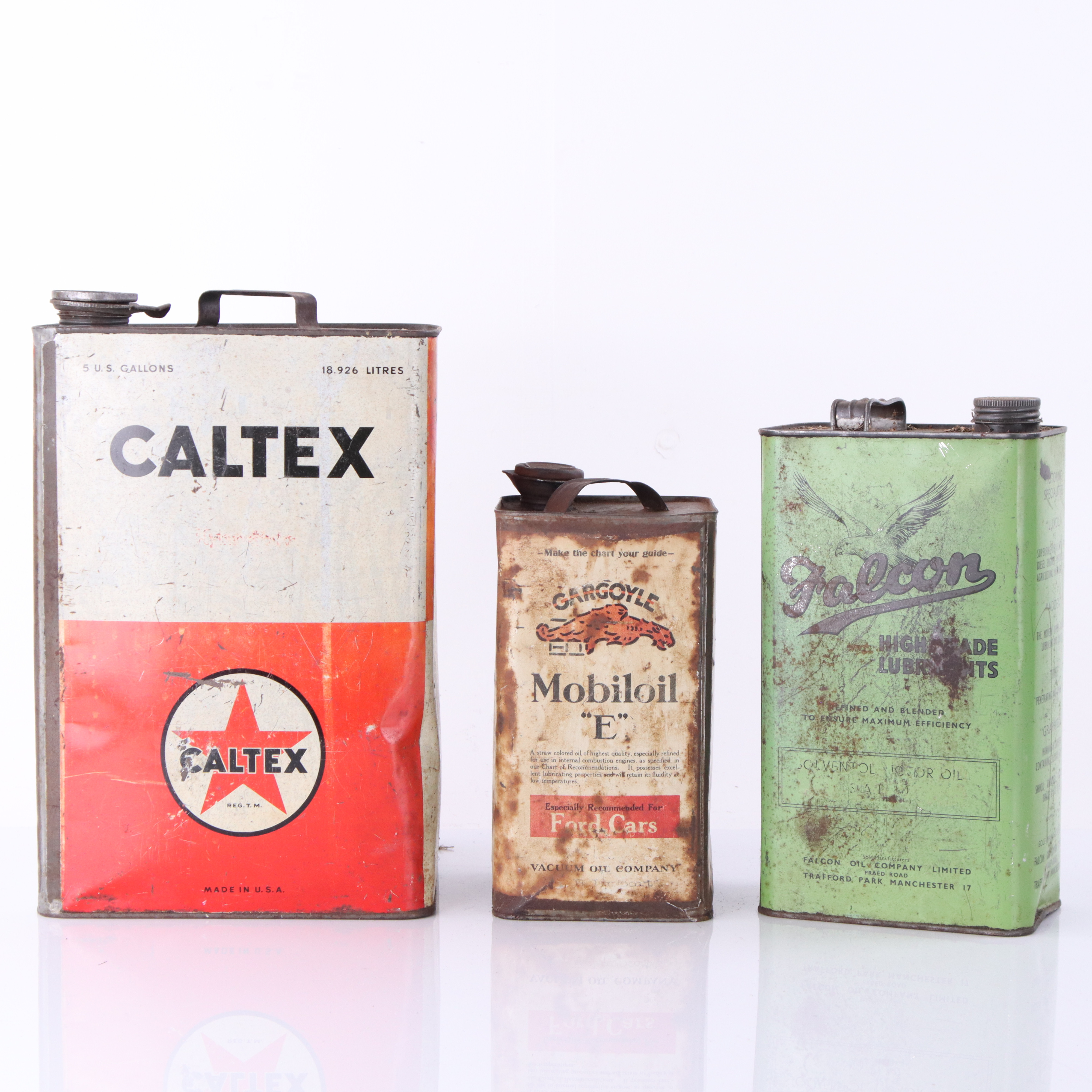 CALTEX, FALCON, MOBILOIL, oljeburkar, 3 st, 1900-talets första hälft.