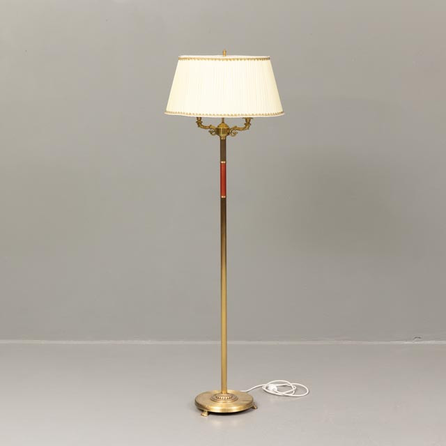 GOLVLAMPA, 2-ljuskällor, 1900-talets andra hälft.