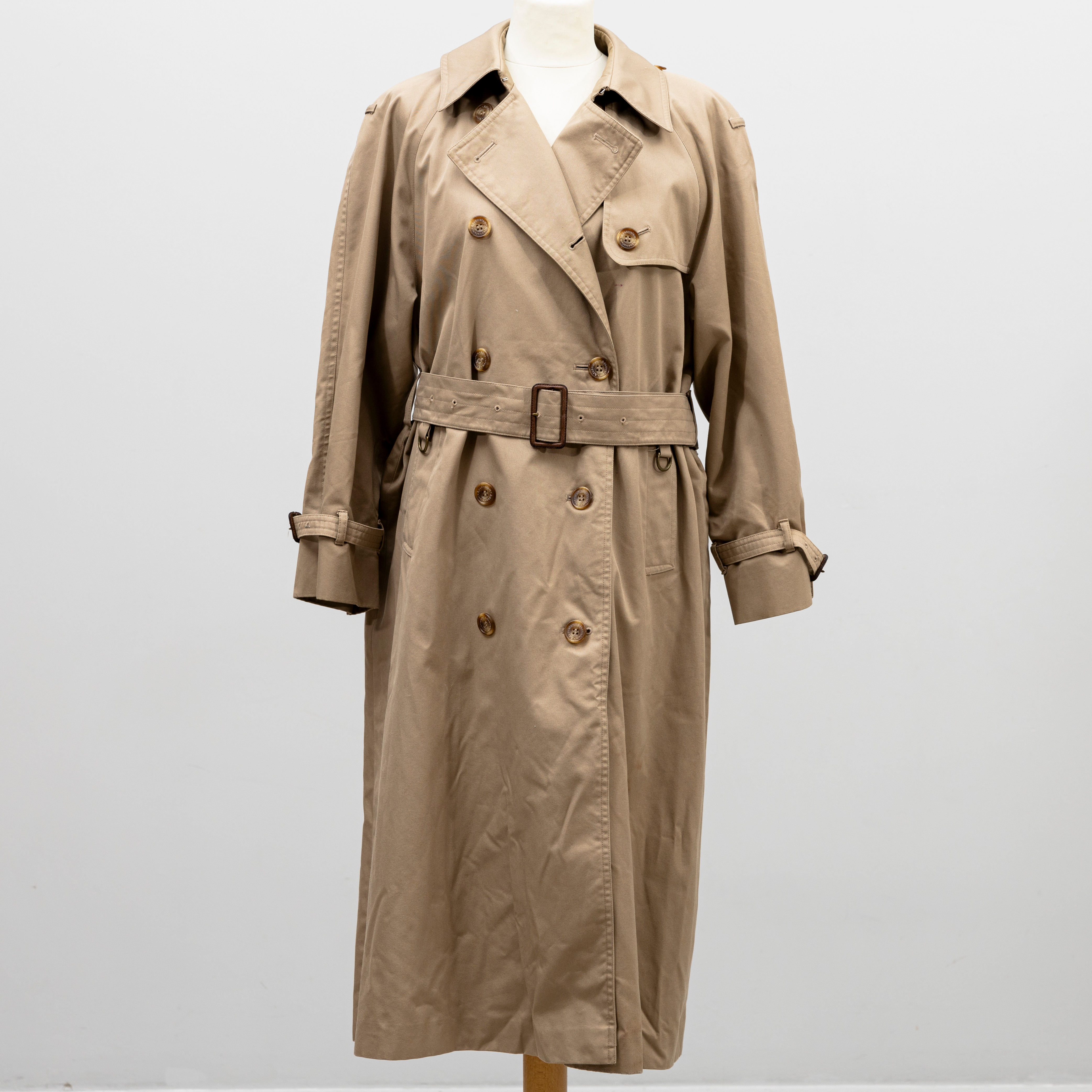 AQUASCUTUM. Trench Coat, bomull och polyester, dam, London, England.