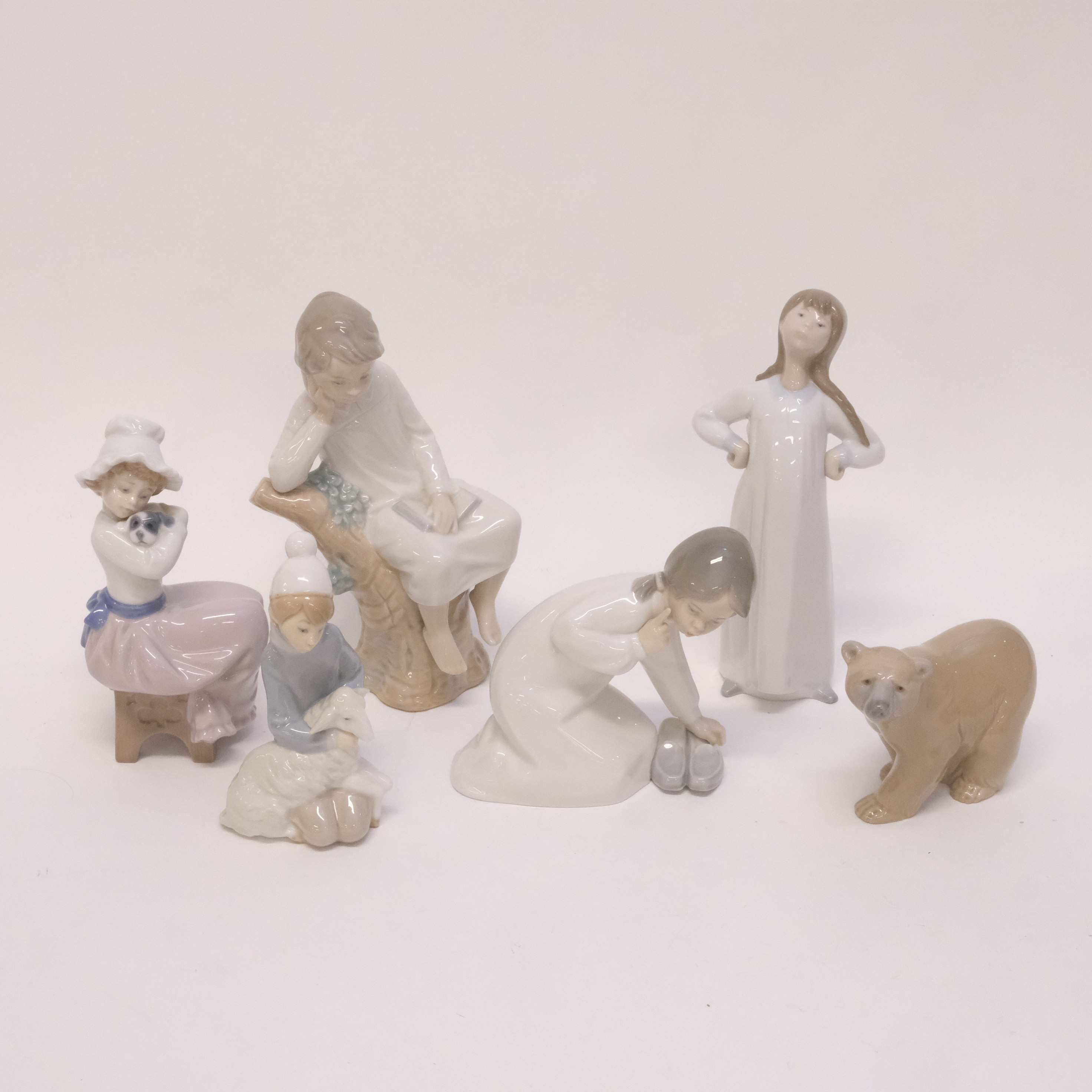 FIGURINER, NAO OCH LLADRO, SEX STYCKEN.