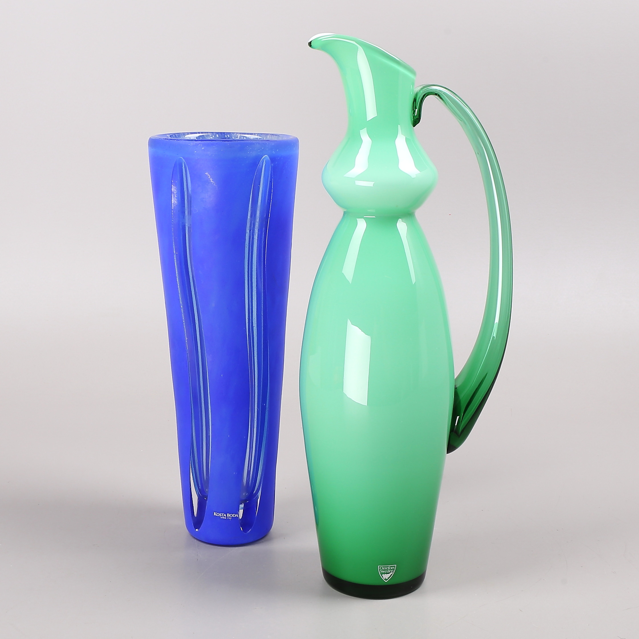 VAS OCH KANNA, glas, 1900-talets andra hälft.