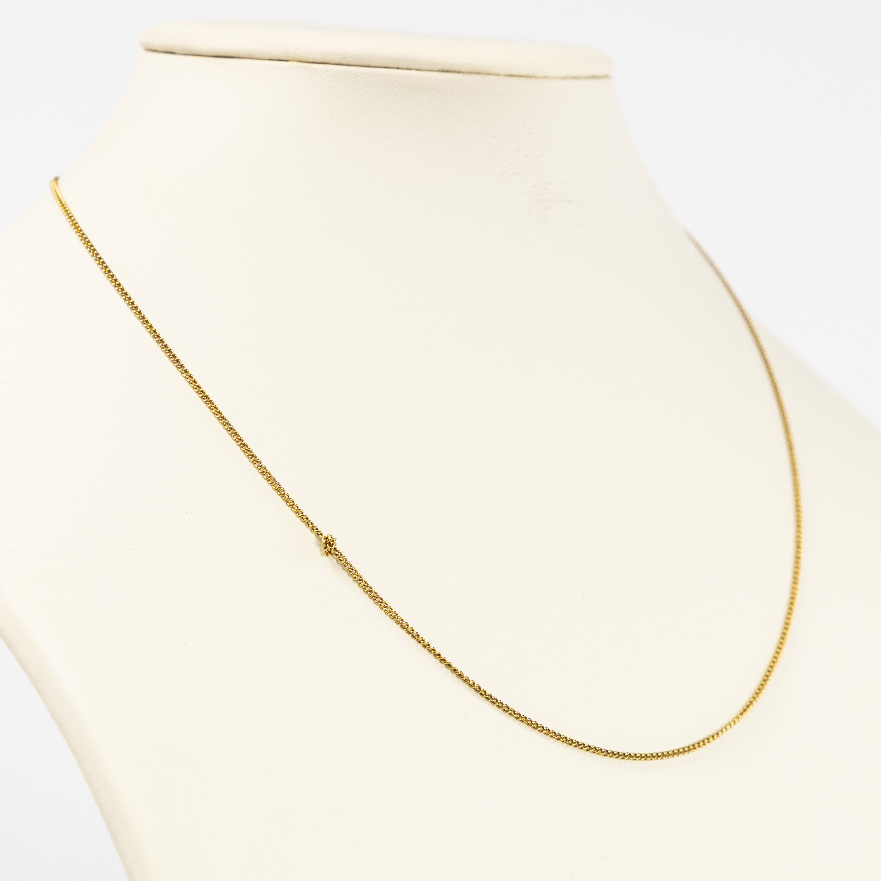 PANSARKEDJA. 18k guld.