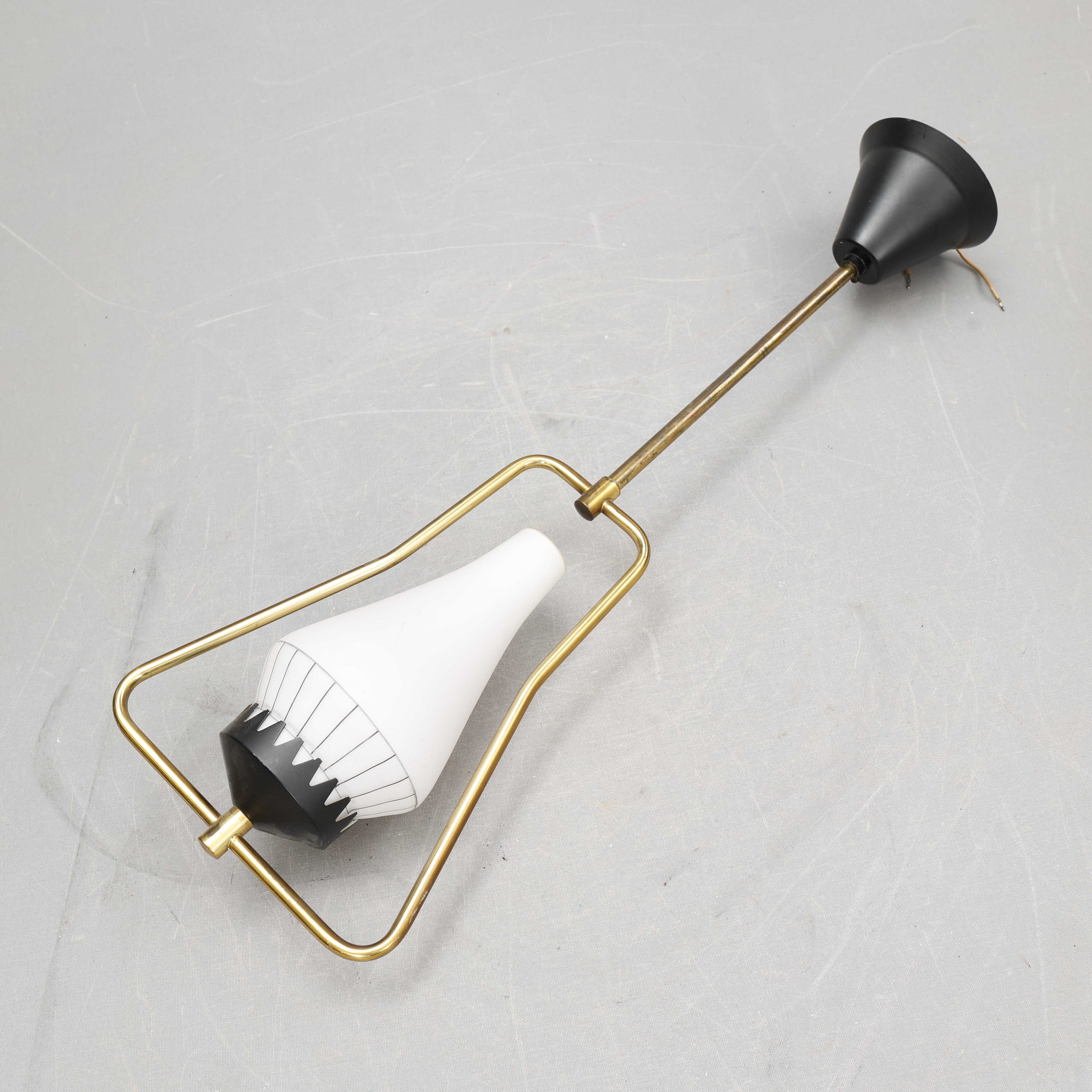 TAKLAMPA, mässing/ glasskärm, 1960/70-tal.